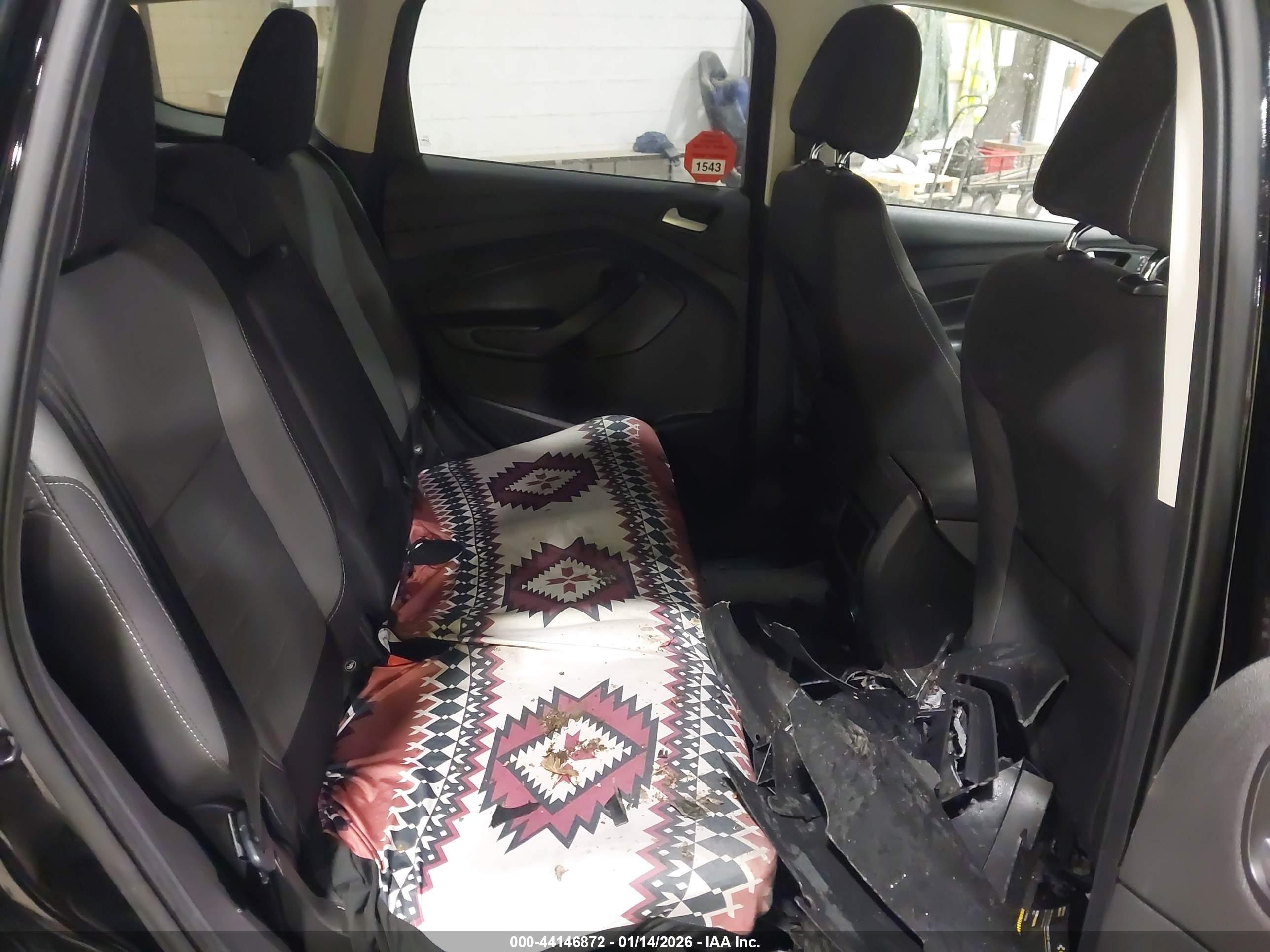 FORD ESCAPE image 8