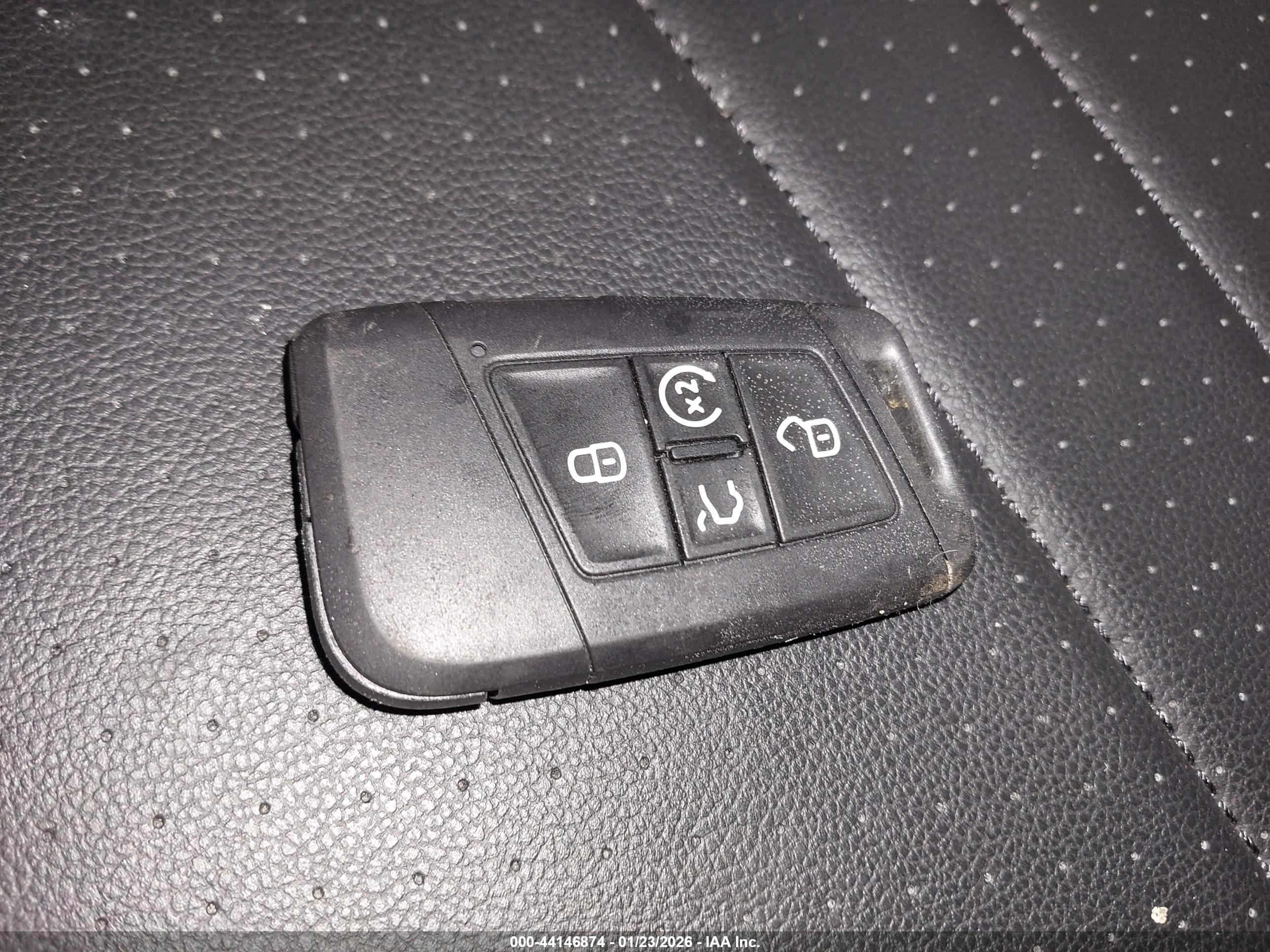 VOLKSWAGEN TIGUAN image 11