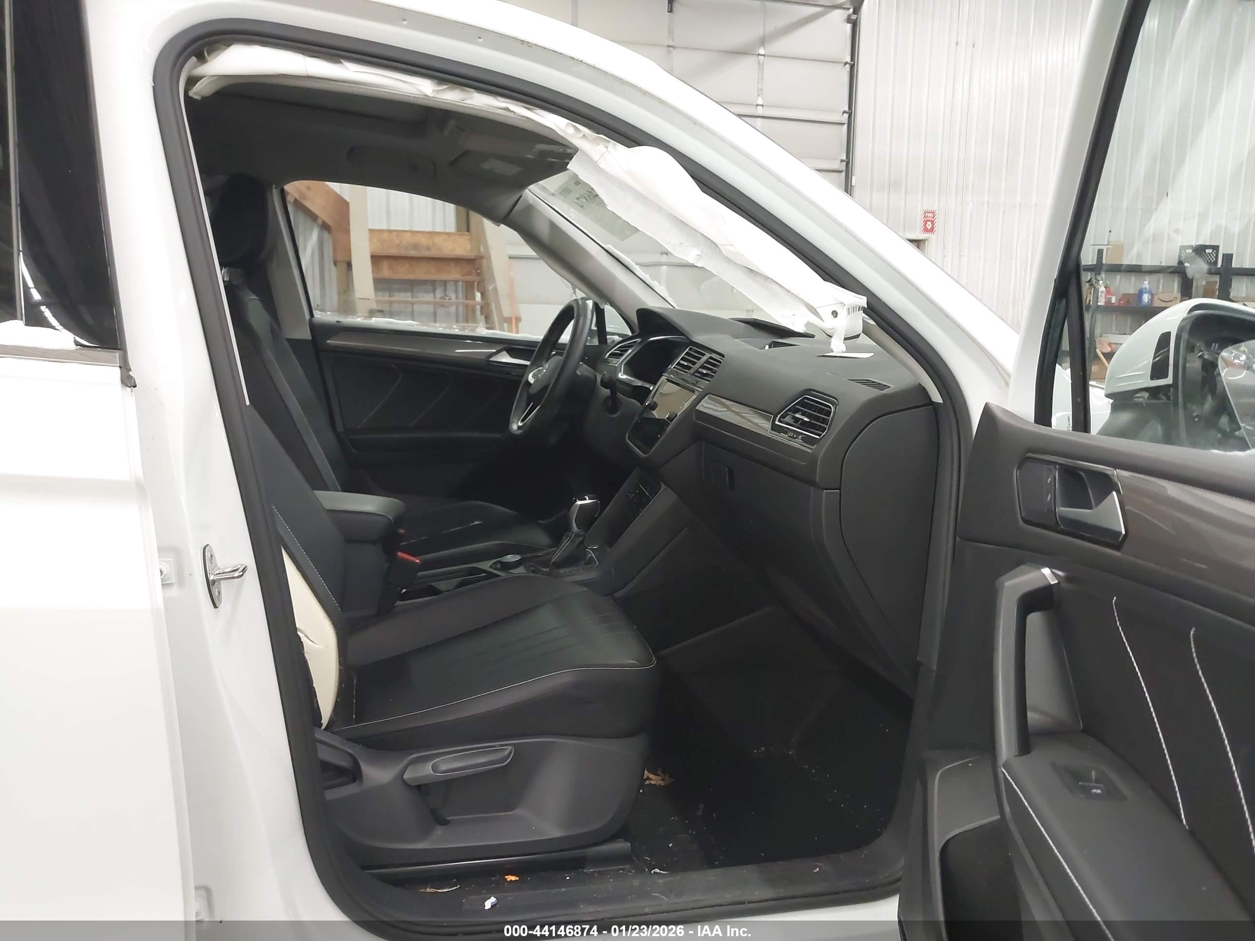 VOLKSWAGEN TIGUAN image 5
