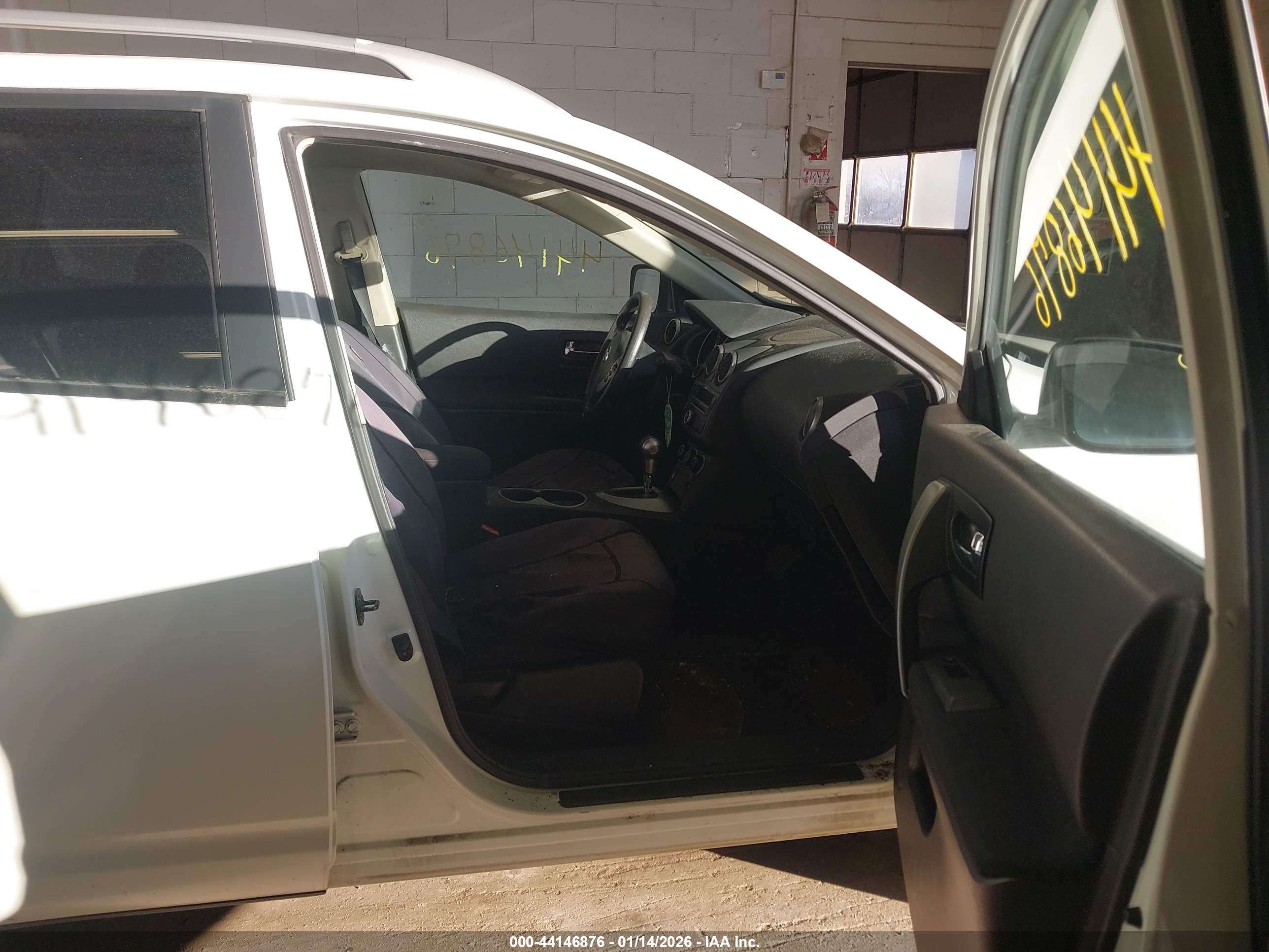 NISSAN ROGUE image 5