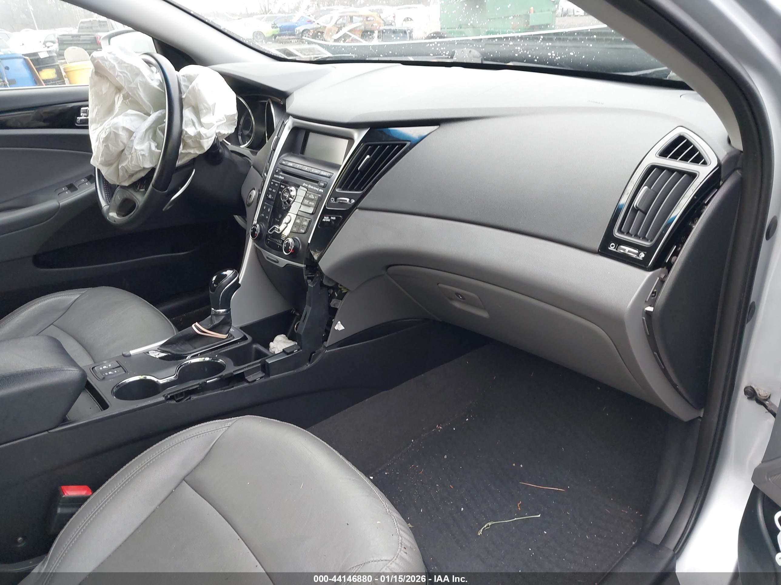 HYUNDAI SONATA image 5