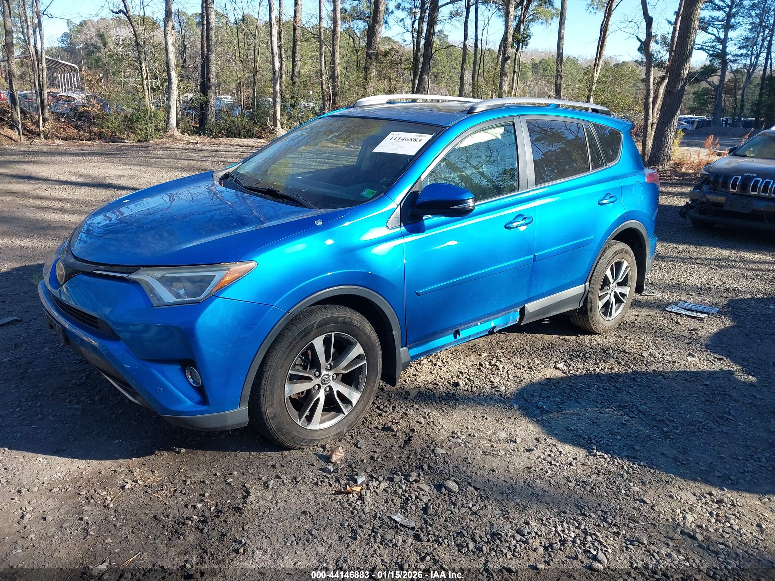 TOYOTA RAV4 image 2