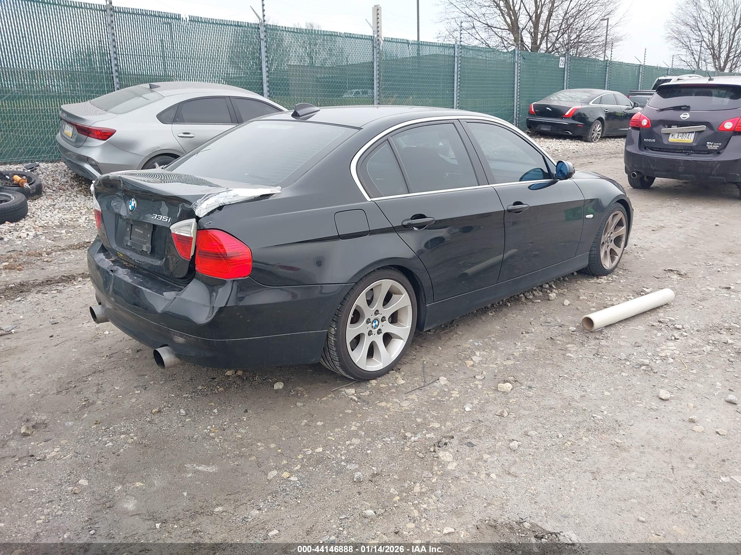 BMW 335I image 4