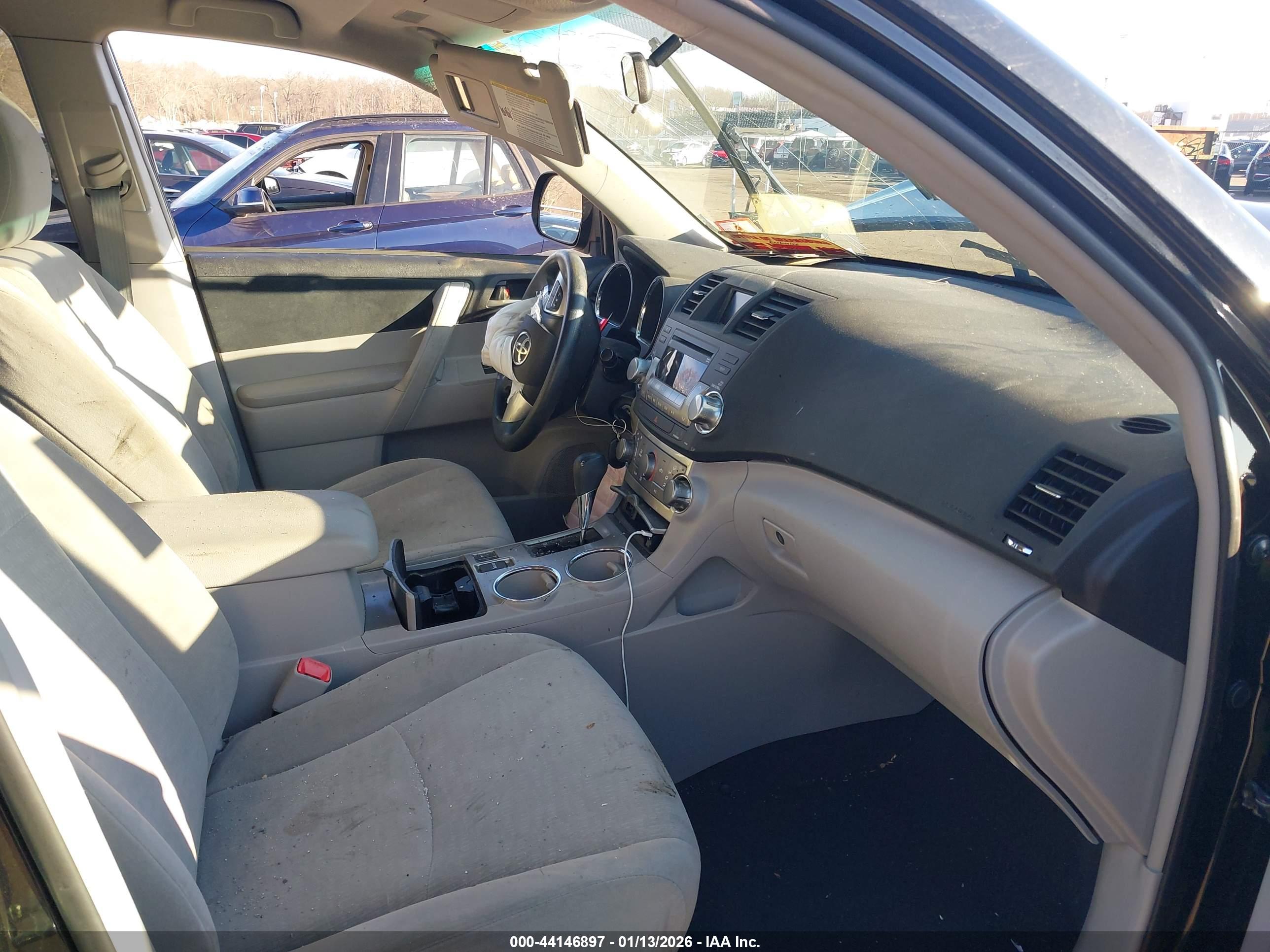 TOYOTA HIGHLANDER image 5