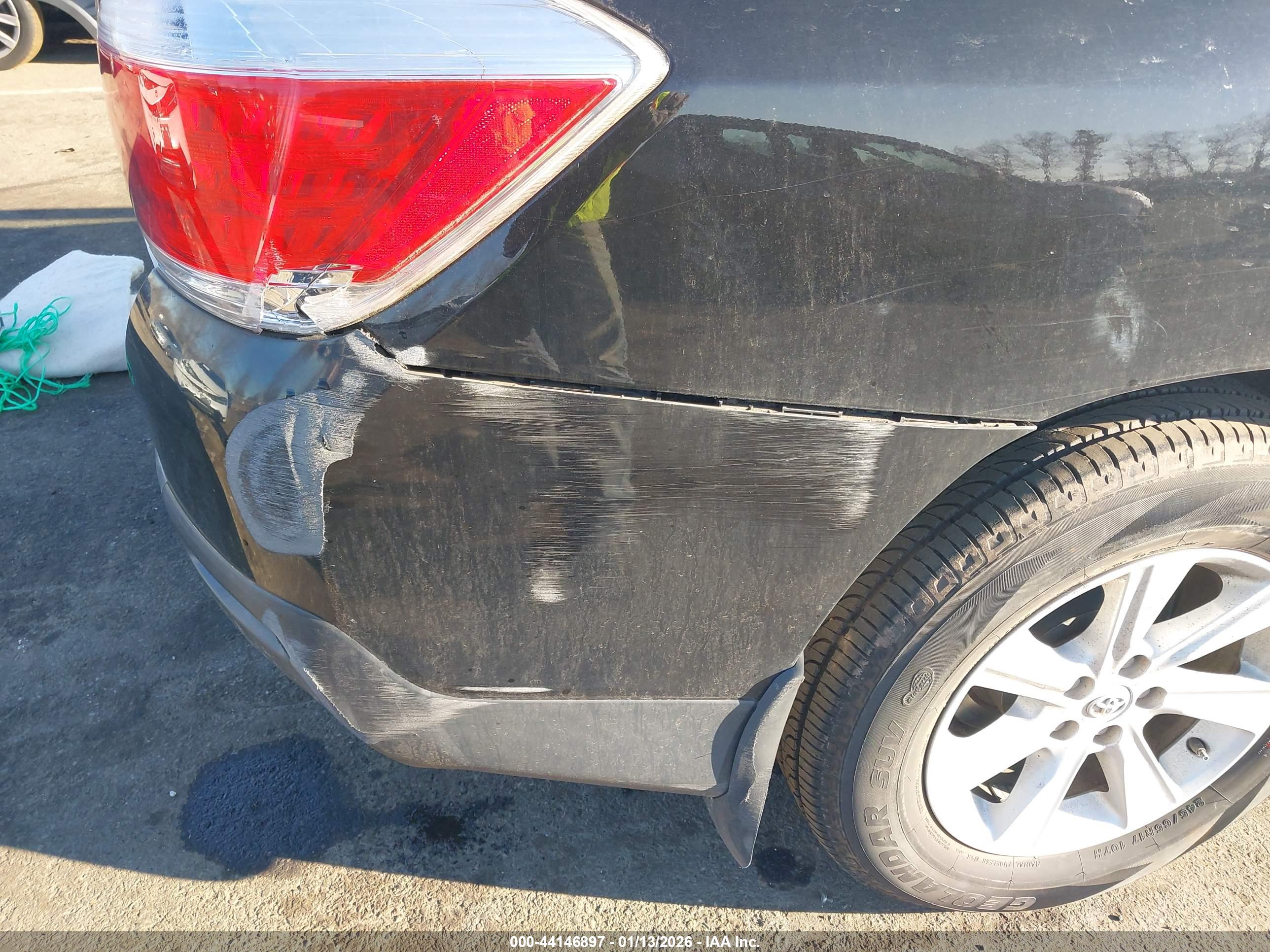 TOYOTA HIGHLANDER image 6