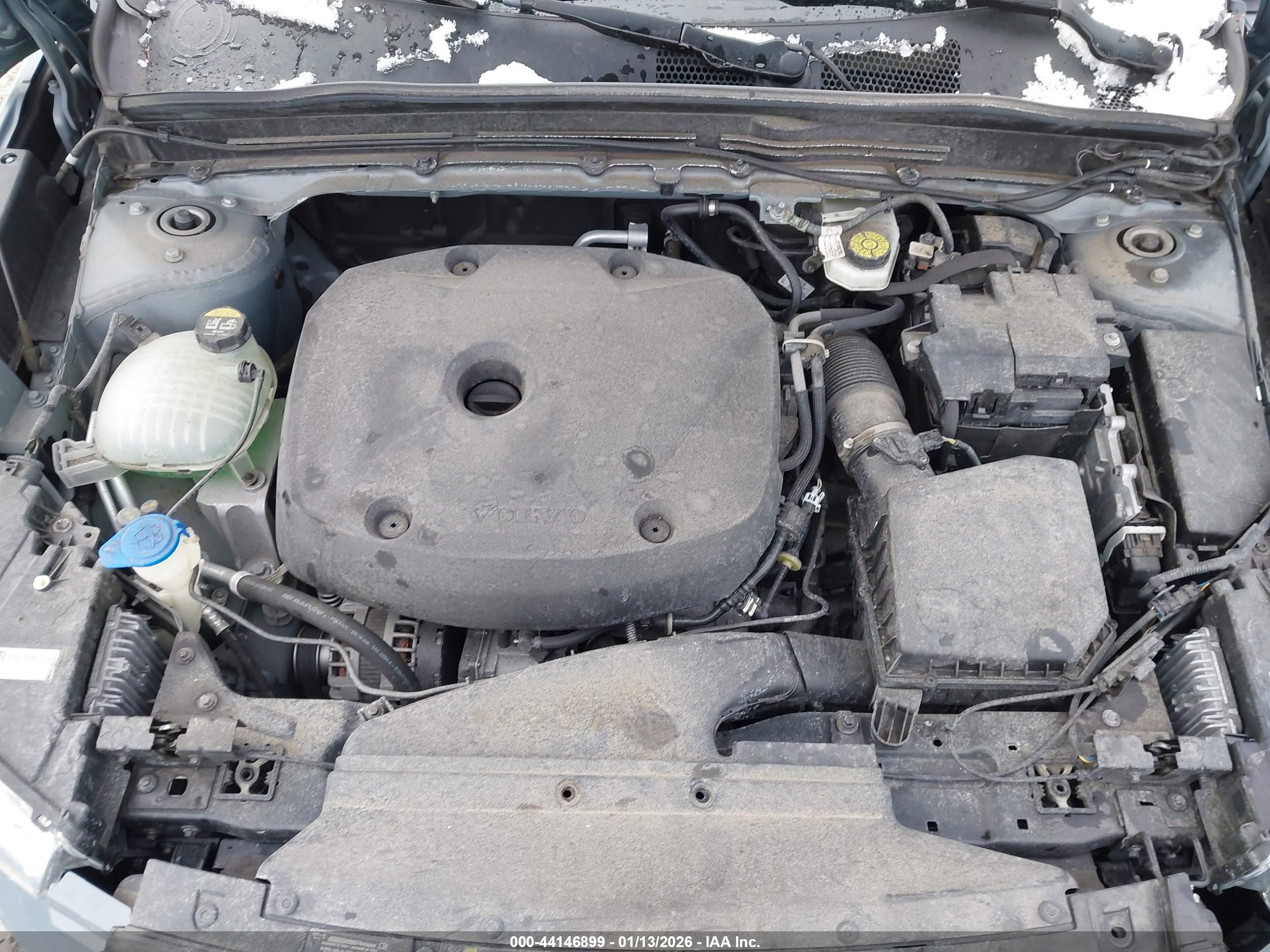 VOLVO XC40 image 10