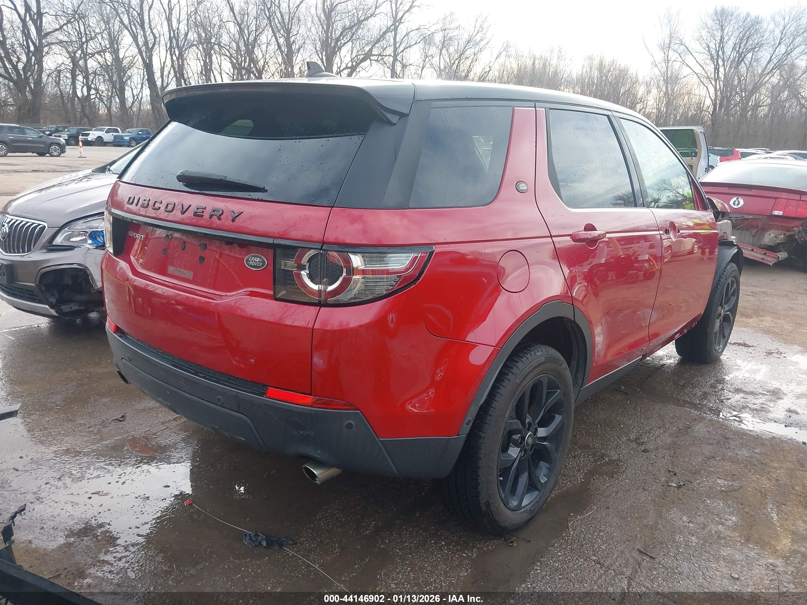 LAND ROVER image 4