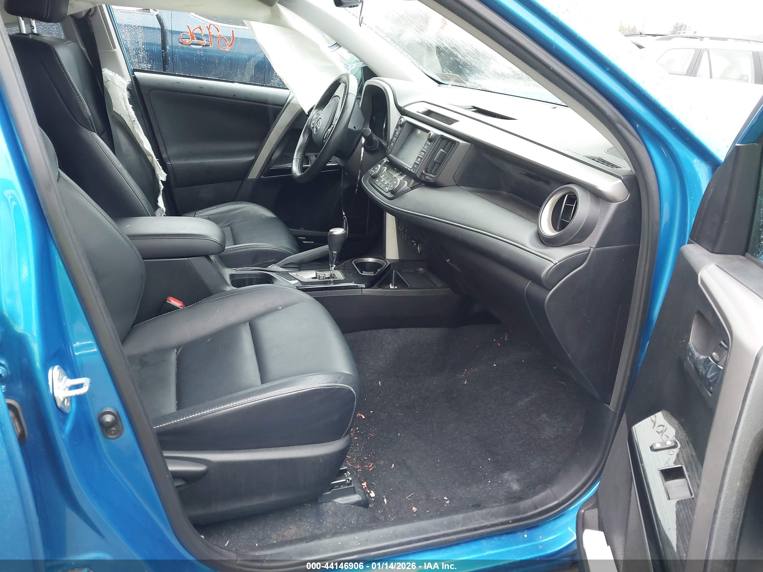 TOYOTA RAV4 image 5