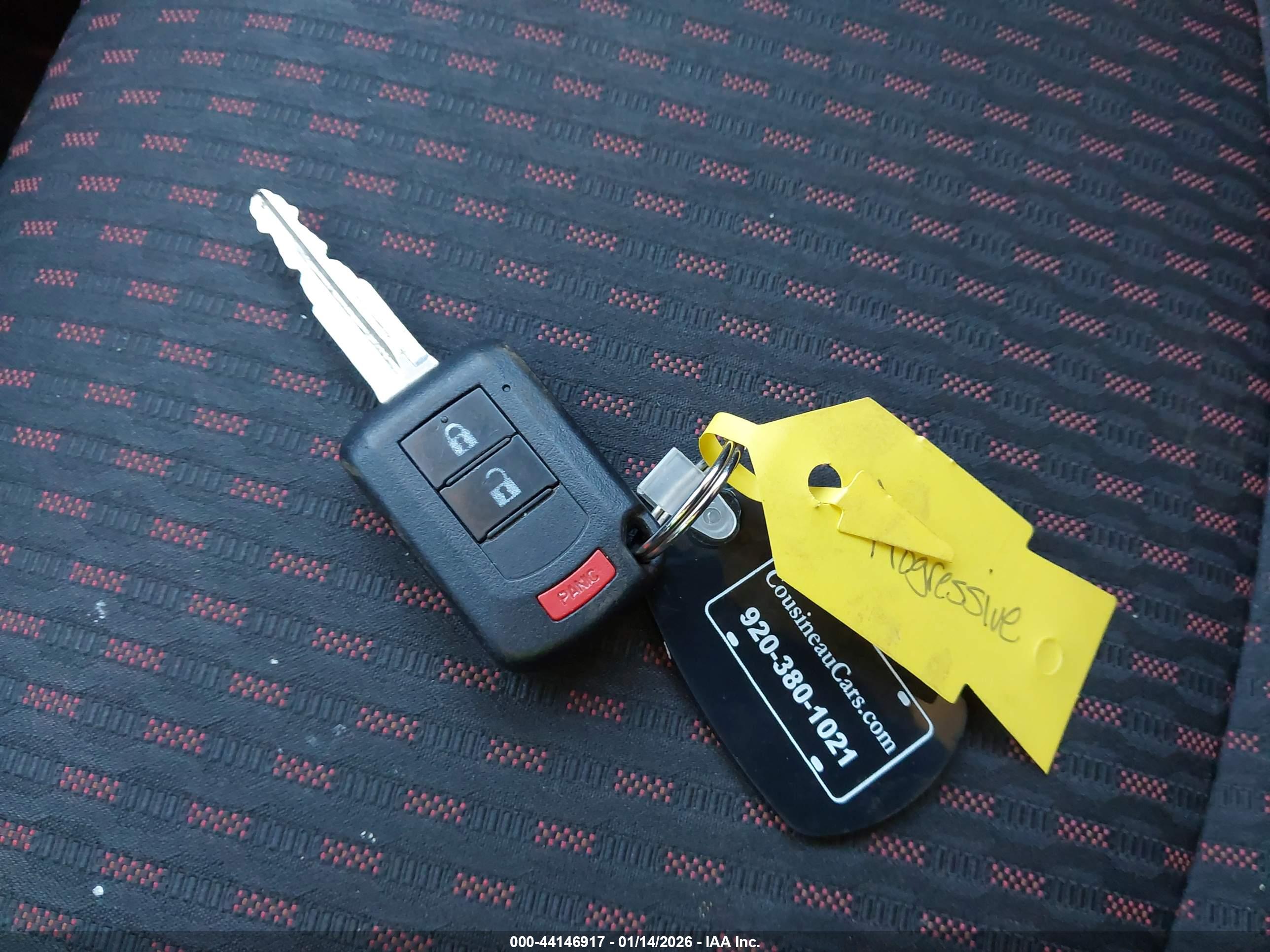 MITSUBISHI OUTLANDER image 11