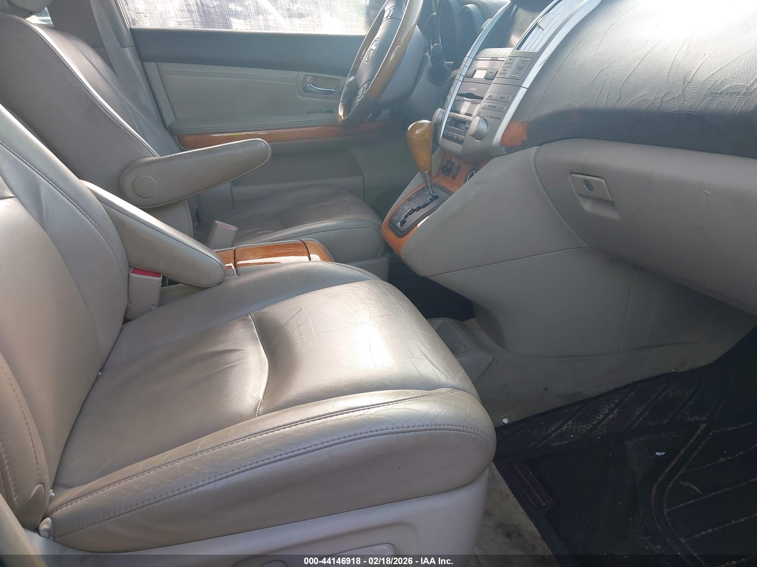 LEXUS RX image 5