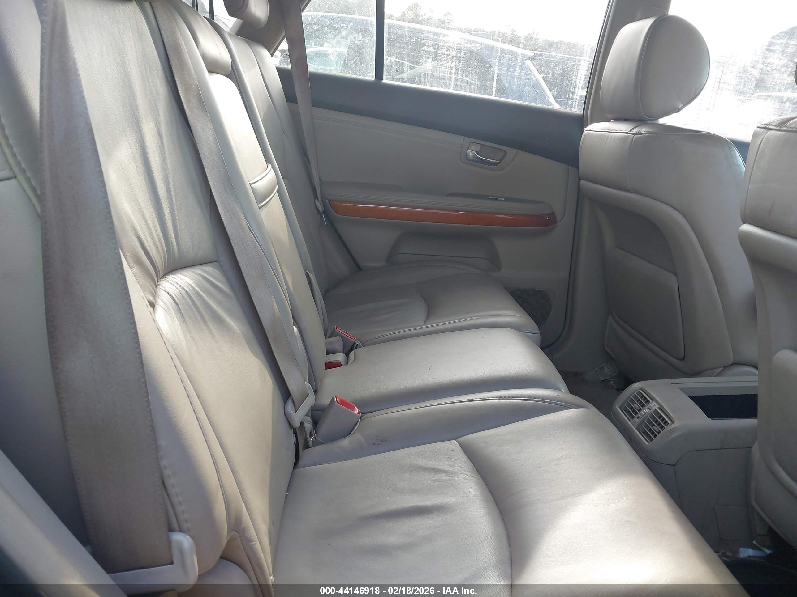 LEXUS RX image 8