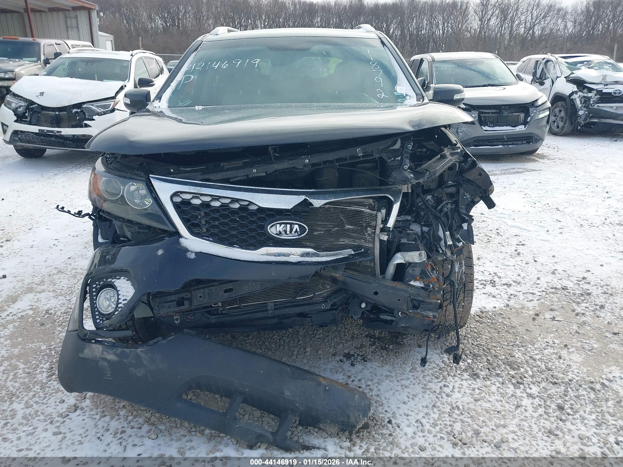 KIA SORENTO image 6