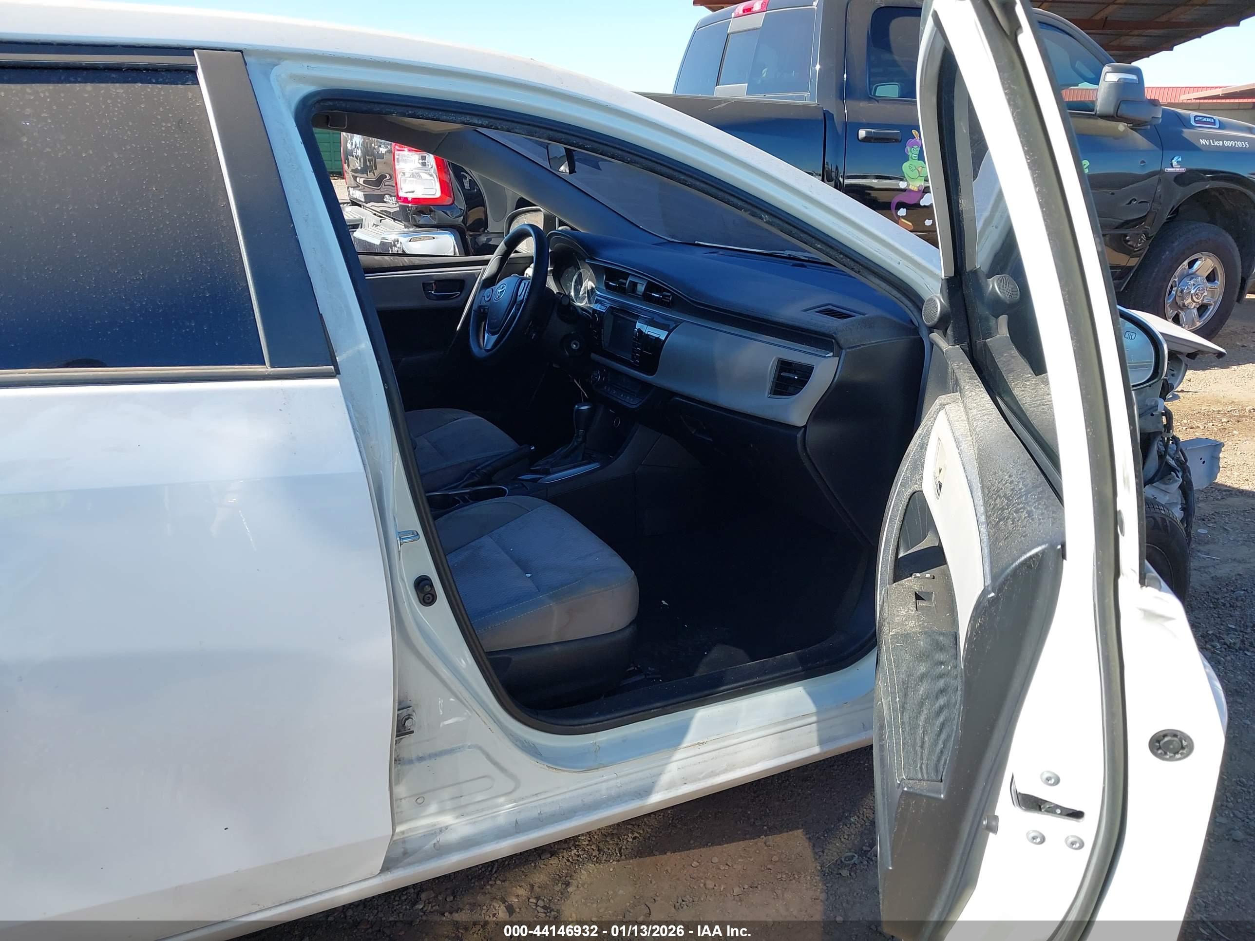 TOYOTA COROLLA image 5