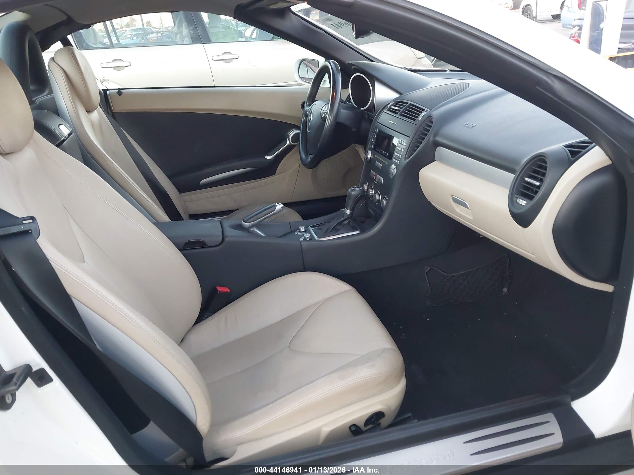 MERCEDES-BENZ SLK image 5