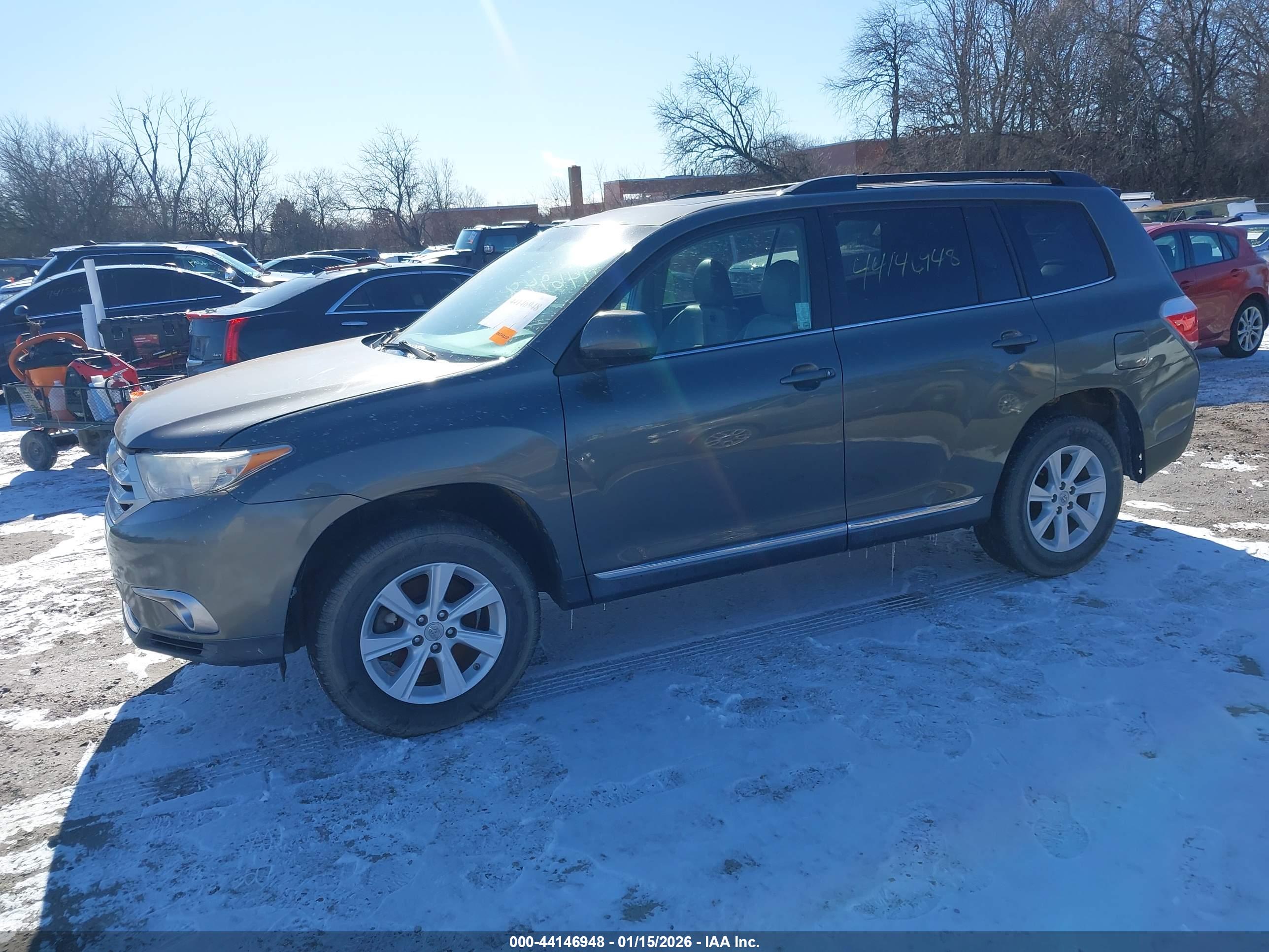 TOYOTA HIGHLANDER image 2