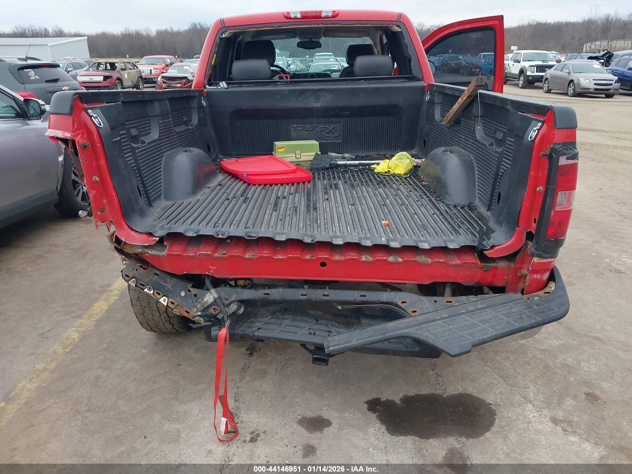 CHEVROLET SILVERADO image 6
