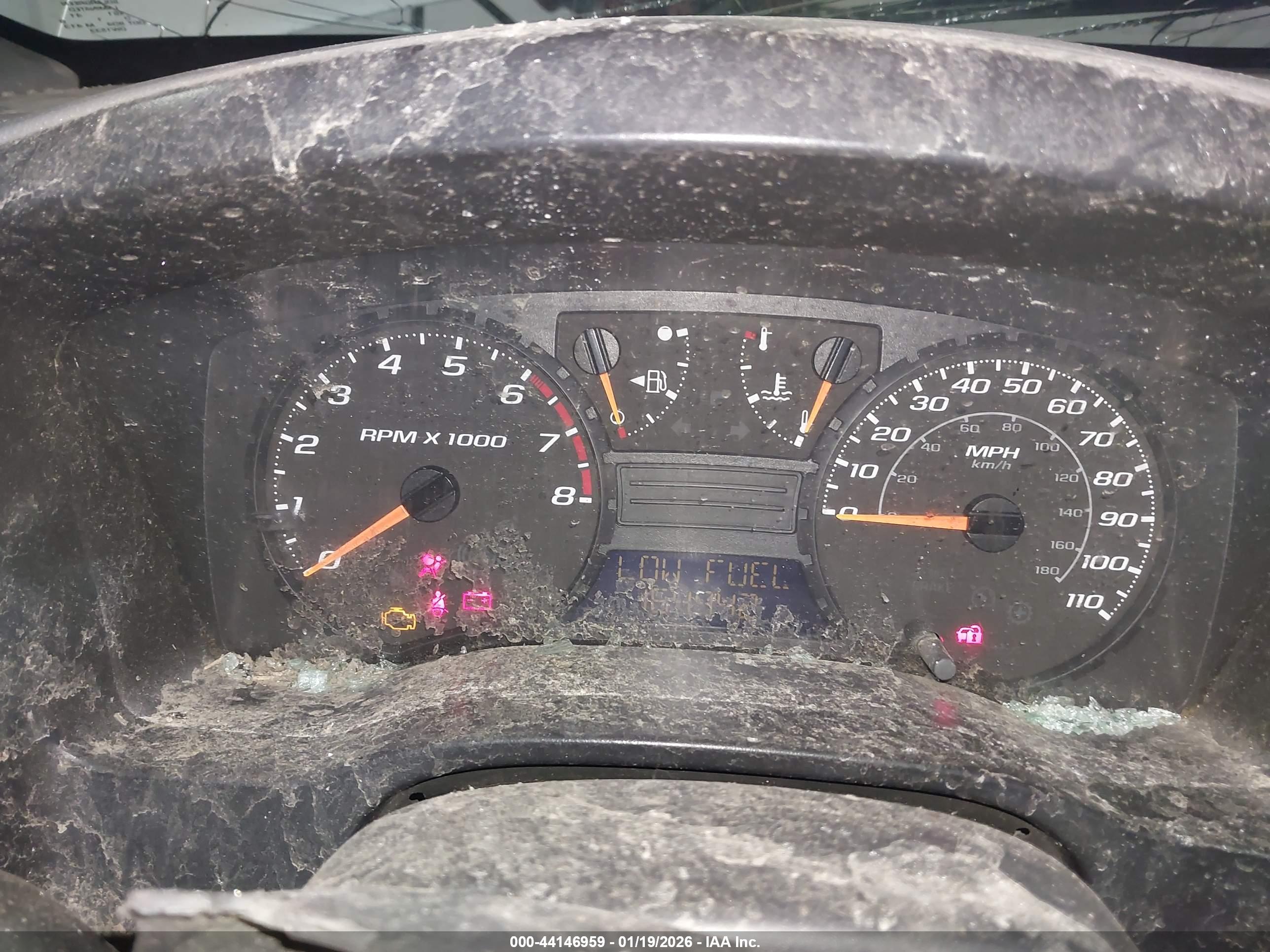 CHEVROLET COLORADO image 7