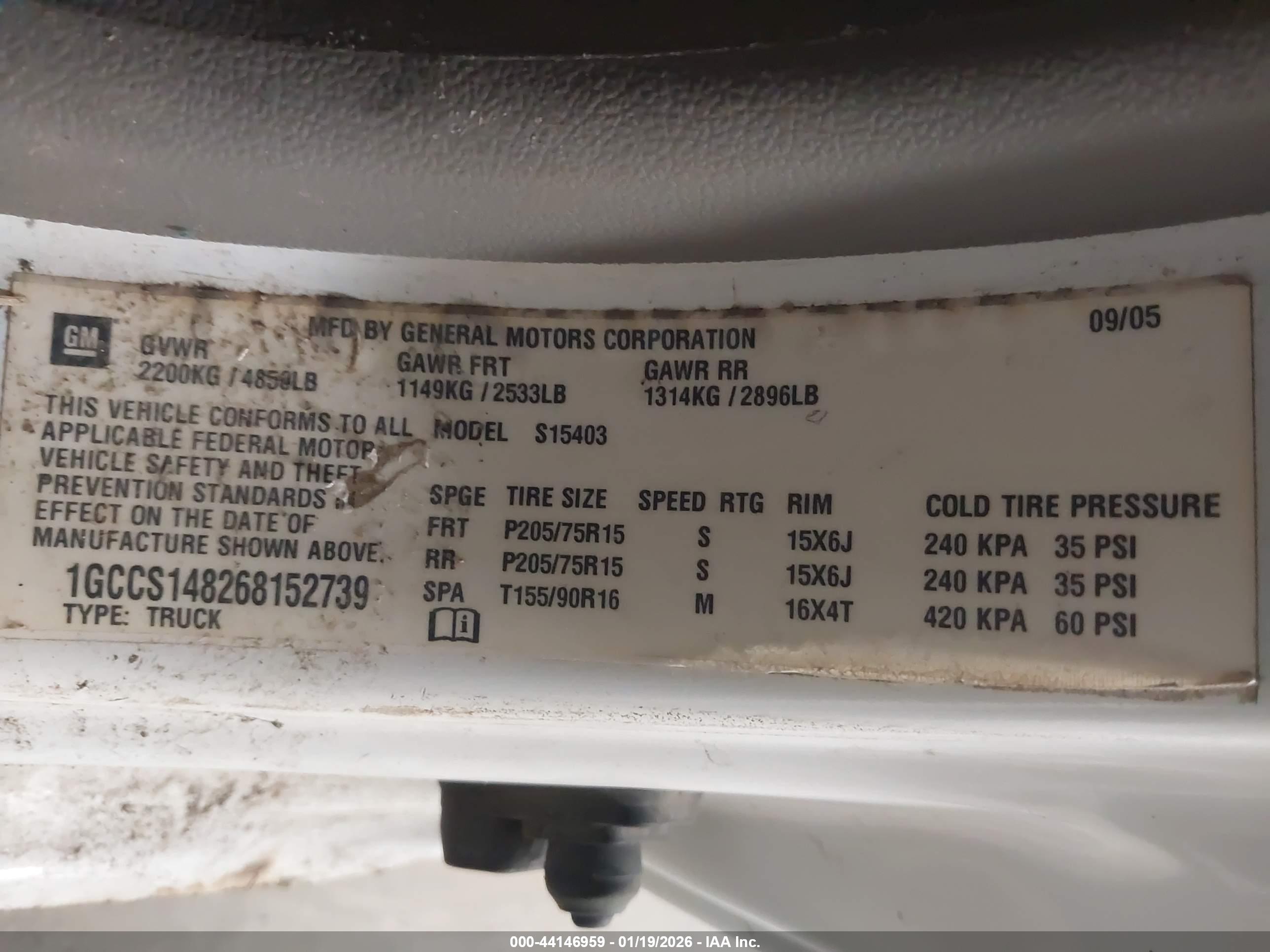 CHEVROLET COLORADO image 9