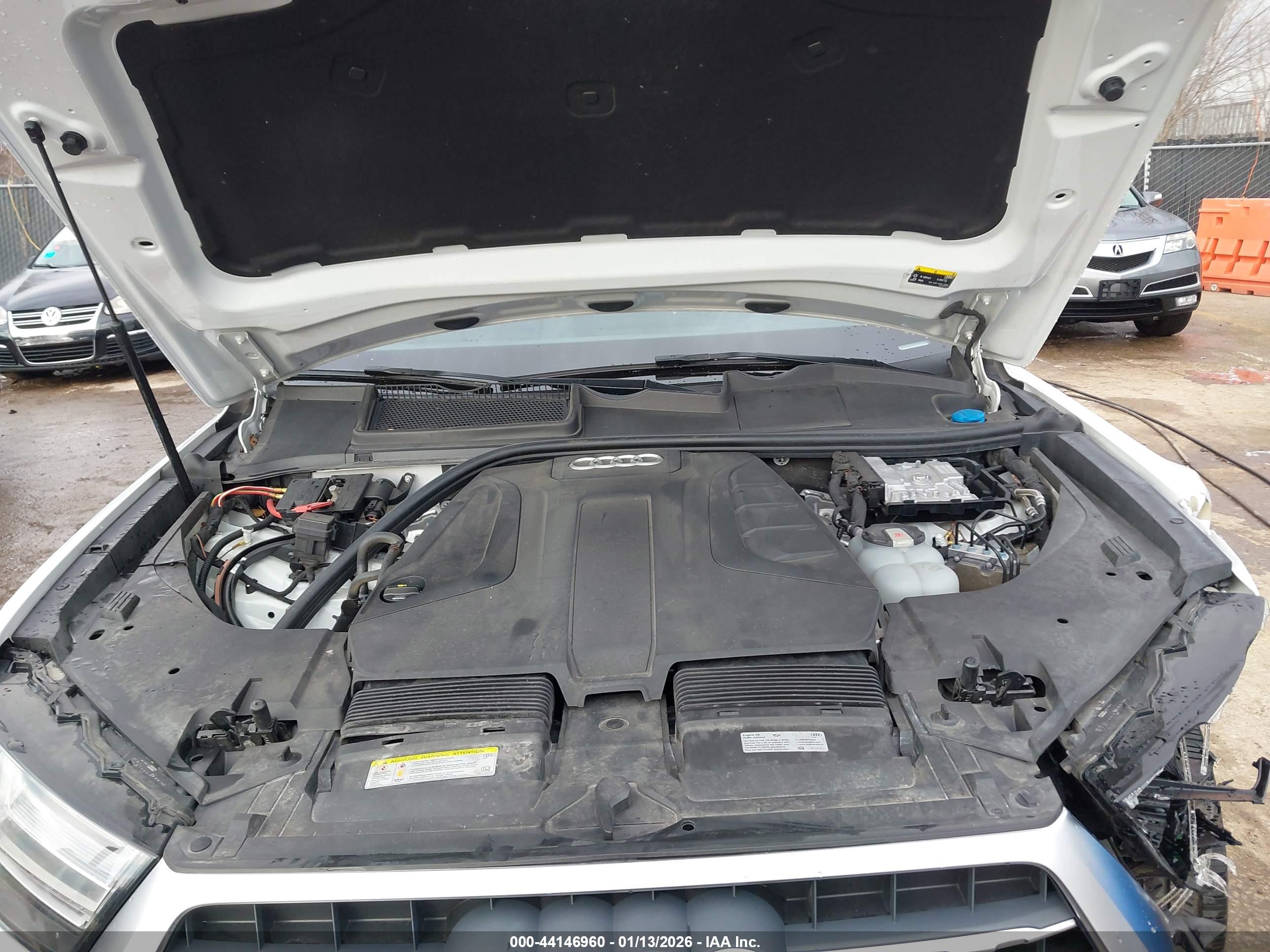AUDI Q7 image 10