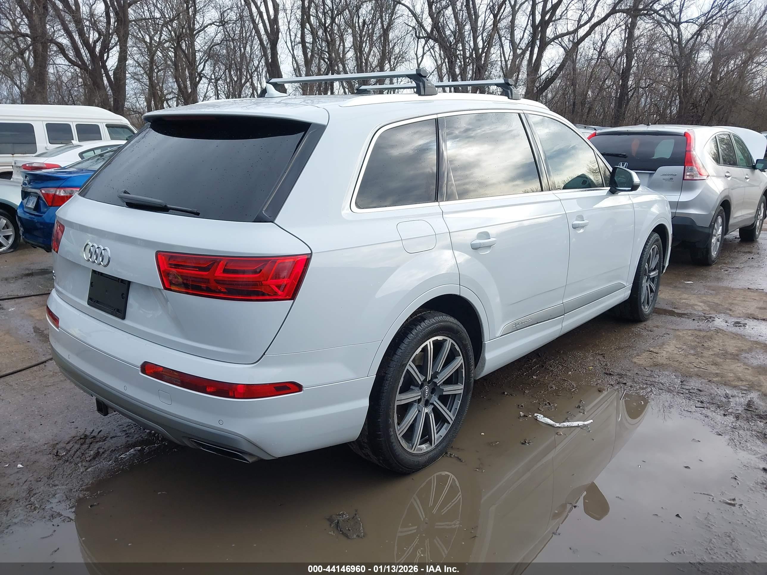 AUDI Q7 image 4
