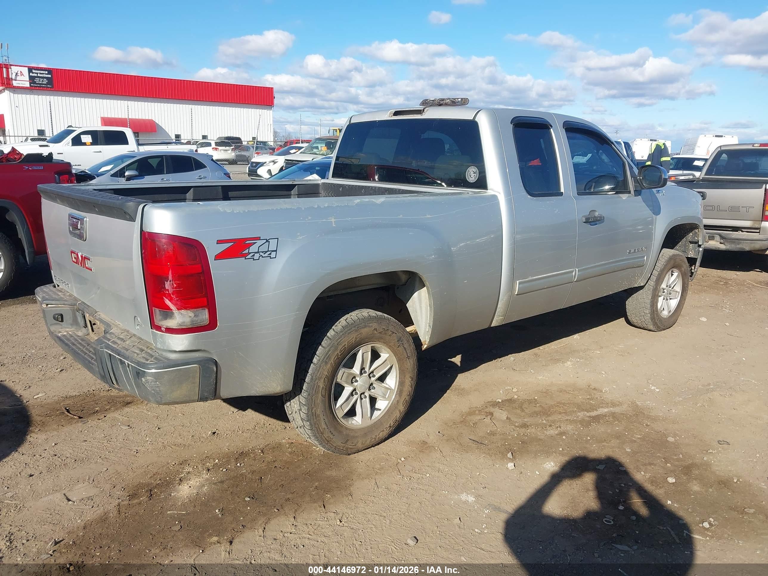 GMC SIERRA image 4