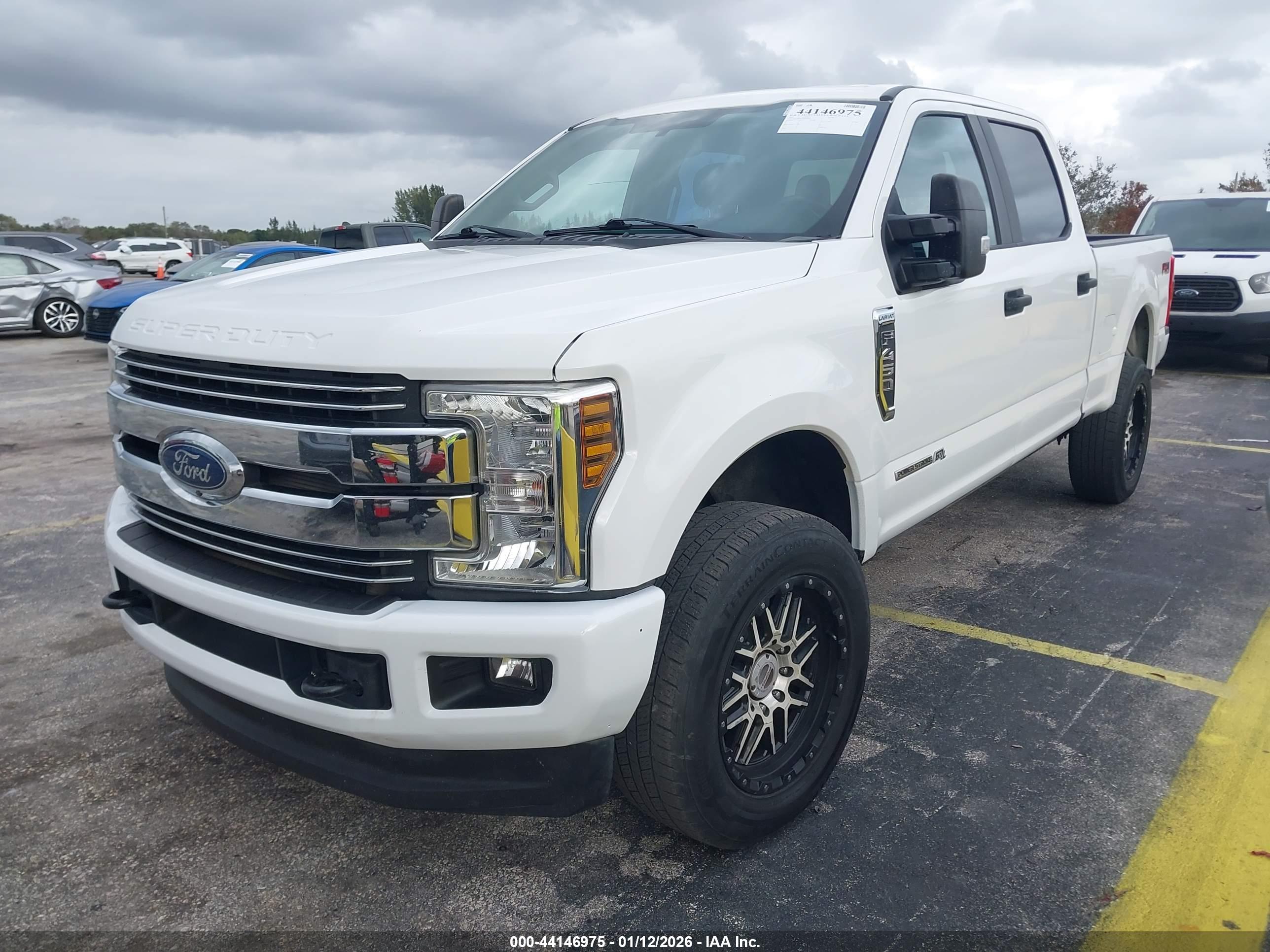 FORD F-250 image 2
