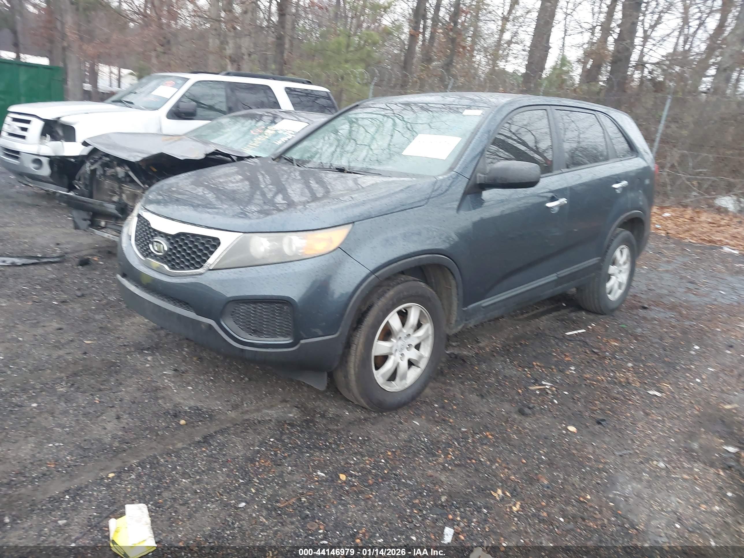 KIA SORENTO image 2