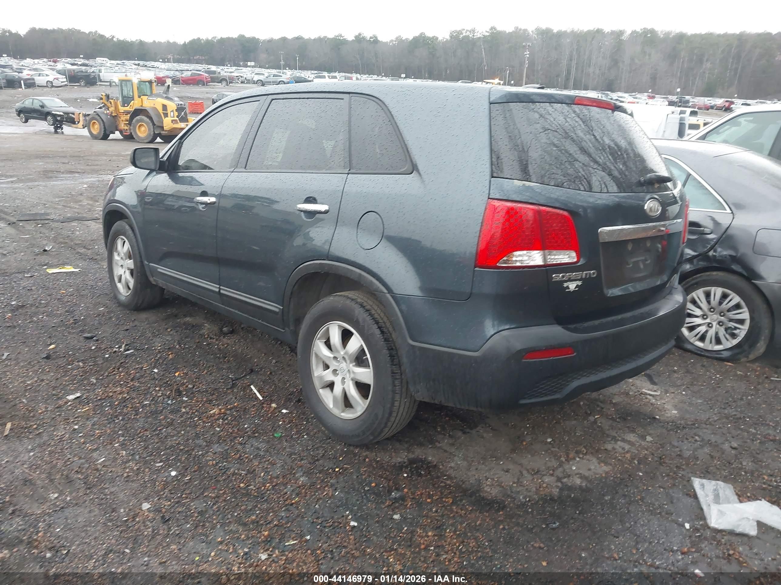 KIA SORENTO image 3