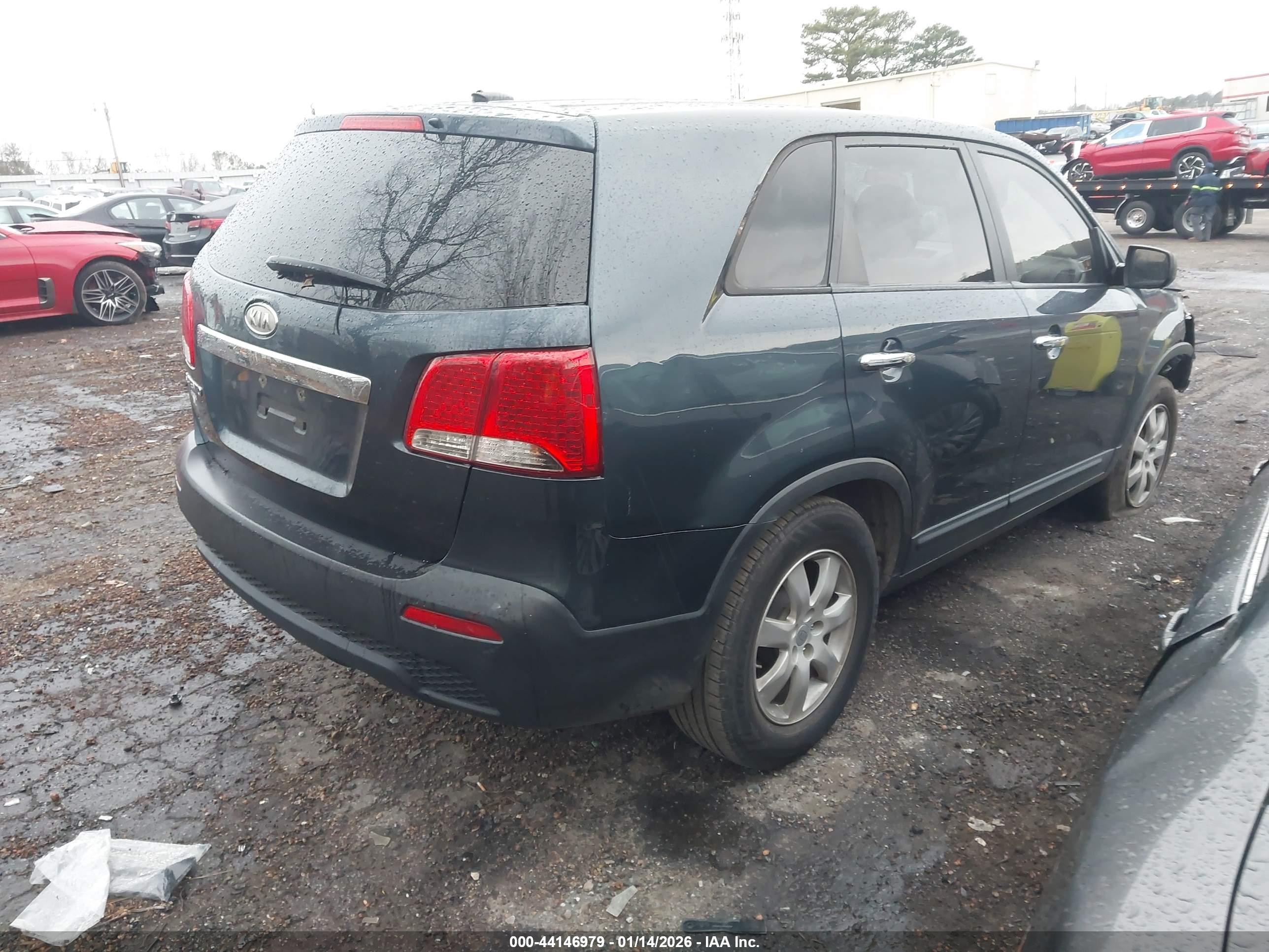 KIA SORENTO image 4