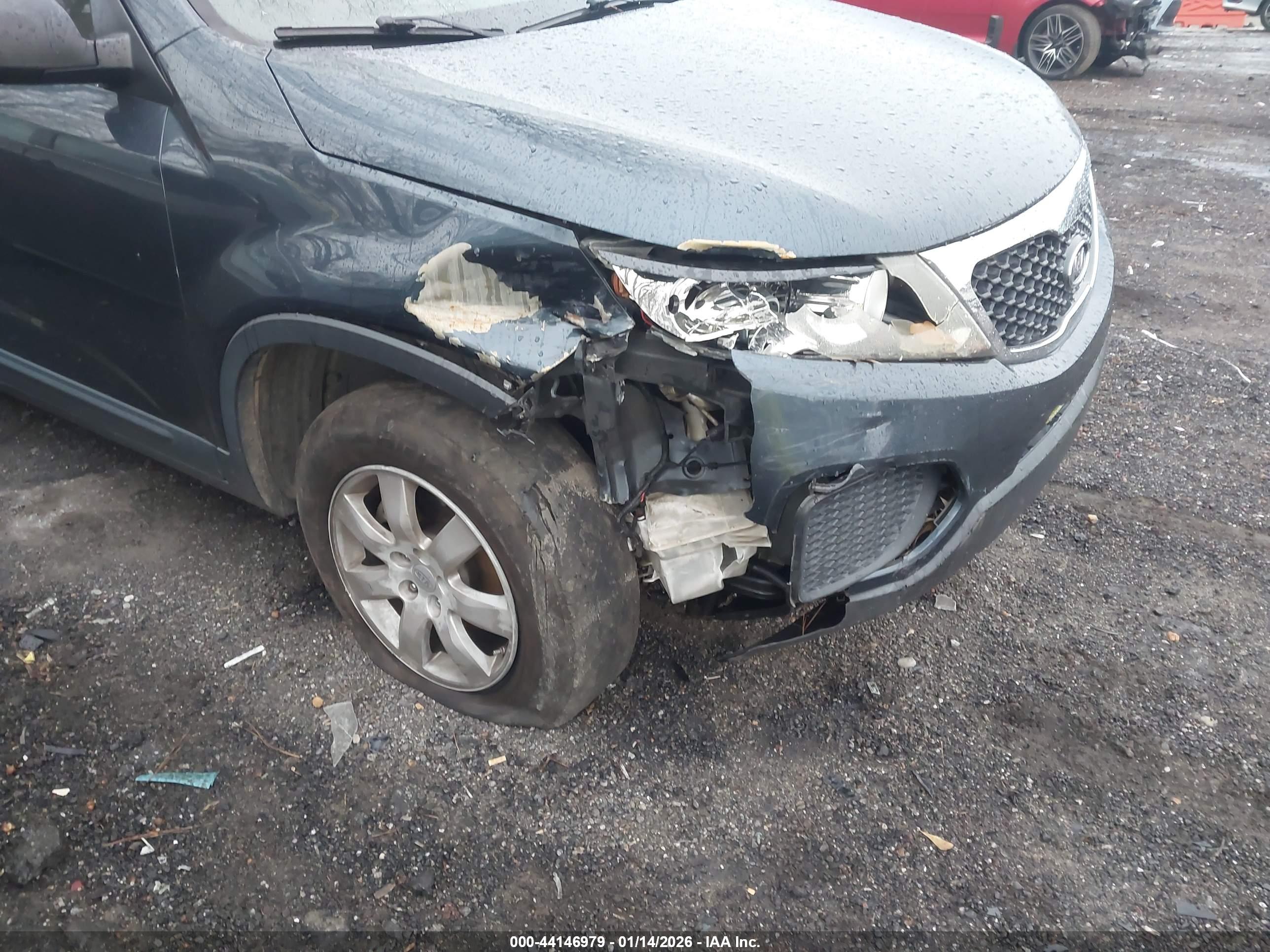 KIA SORENTO image 6