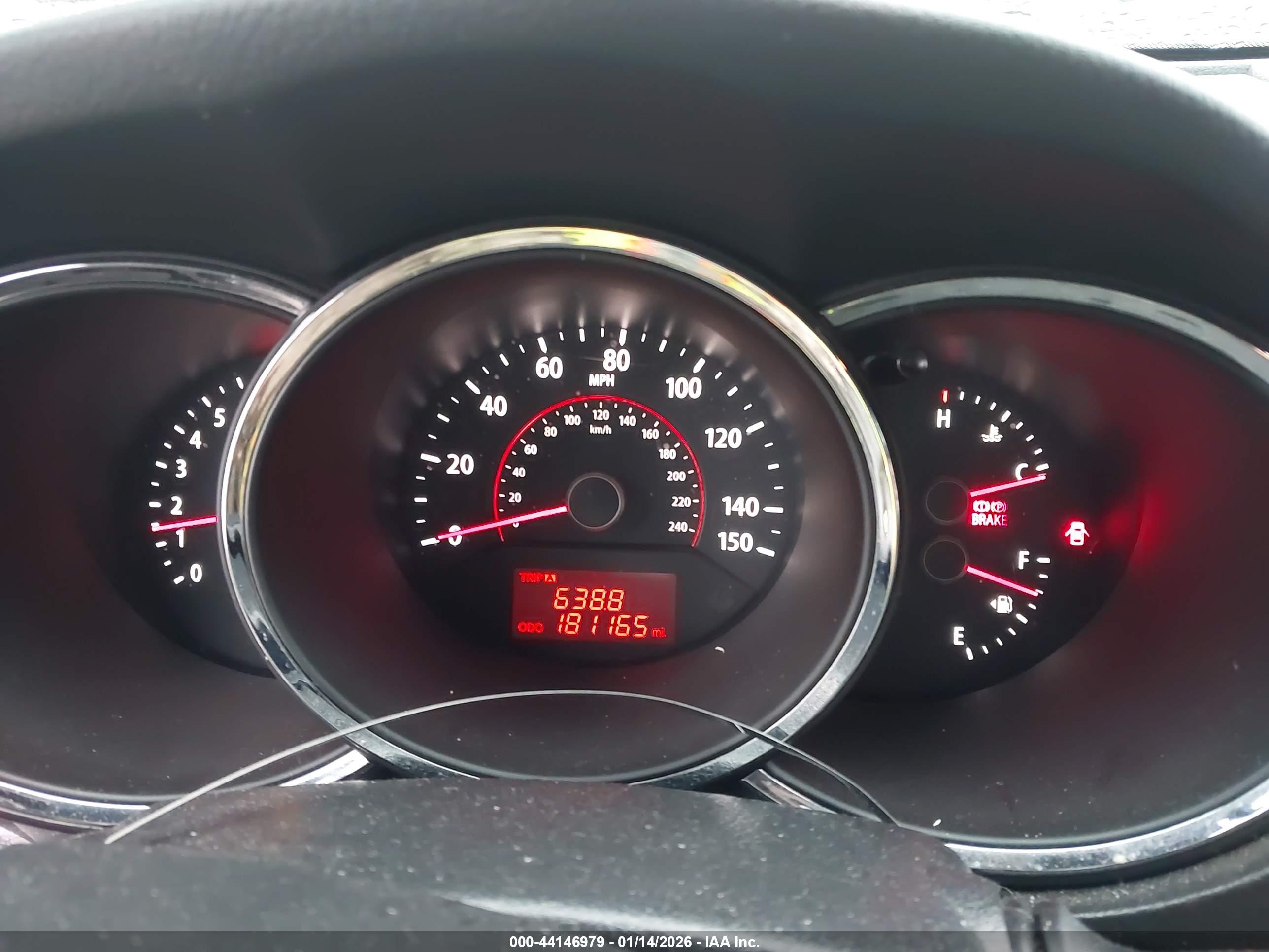 KIA SORENTO image 7