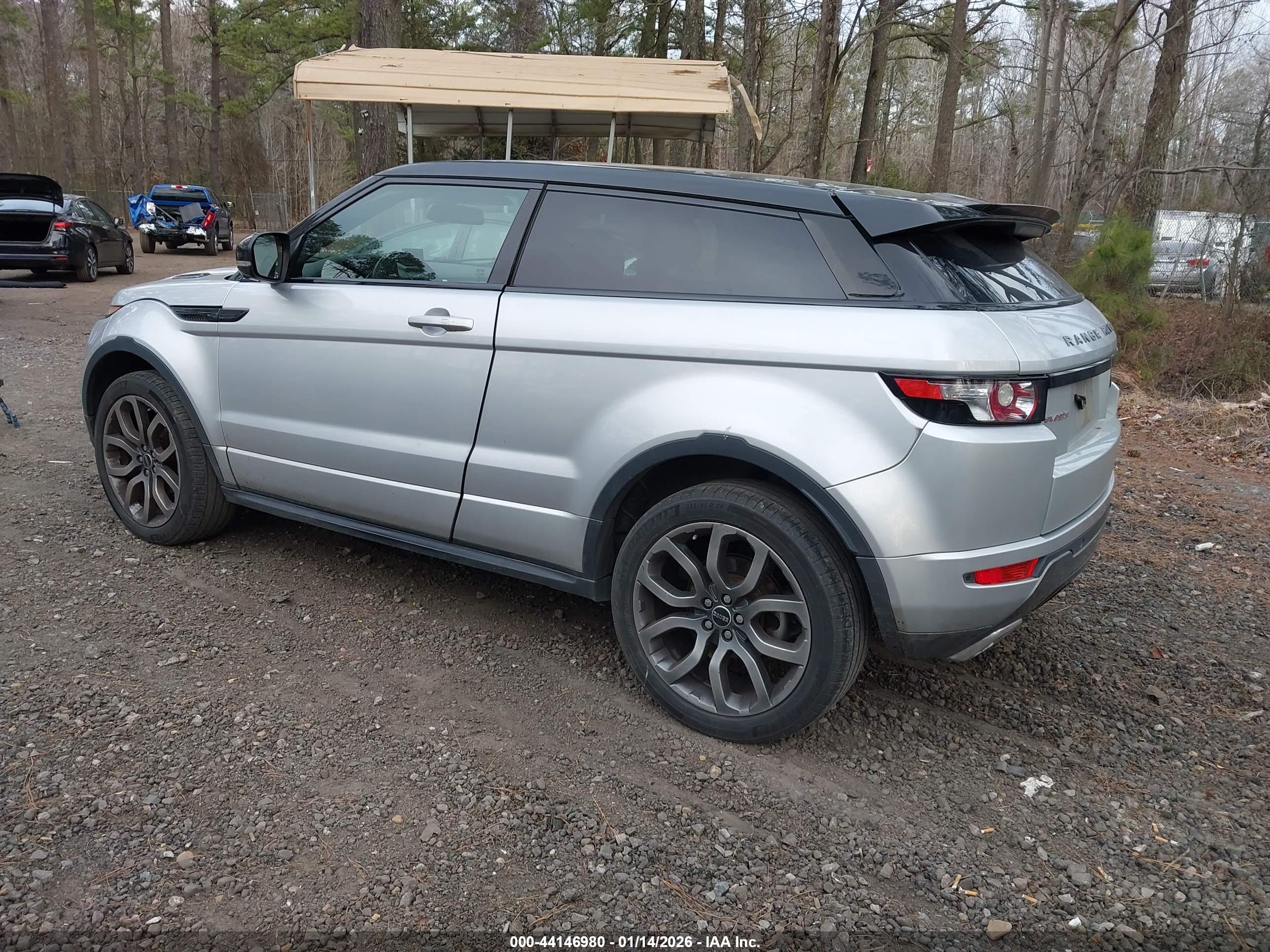LAND ROVER image 3