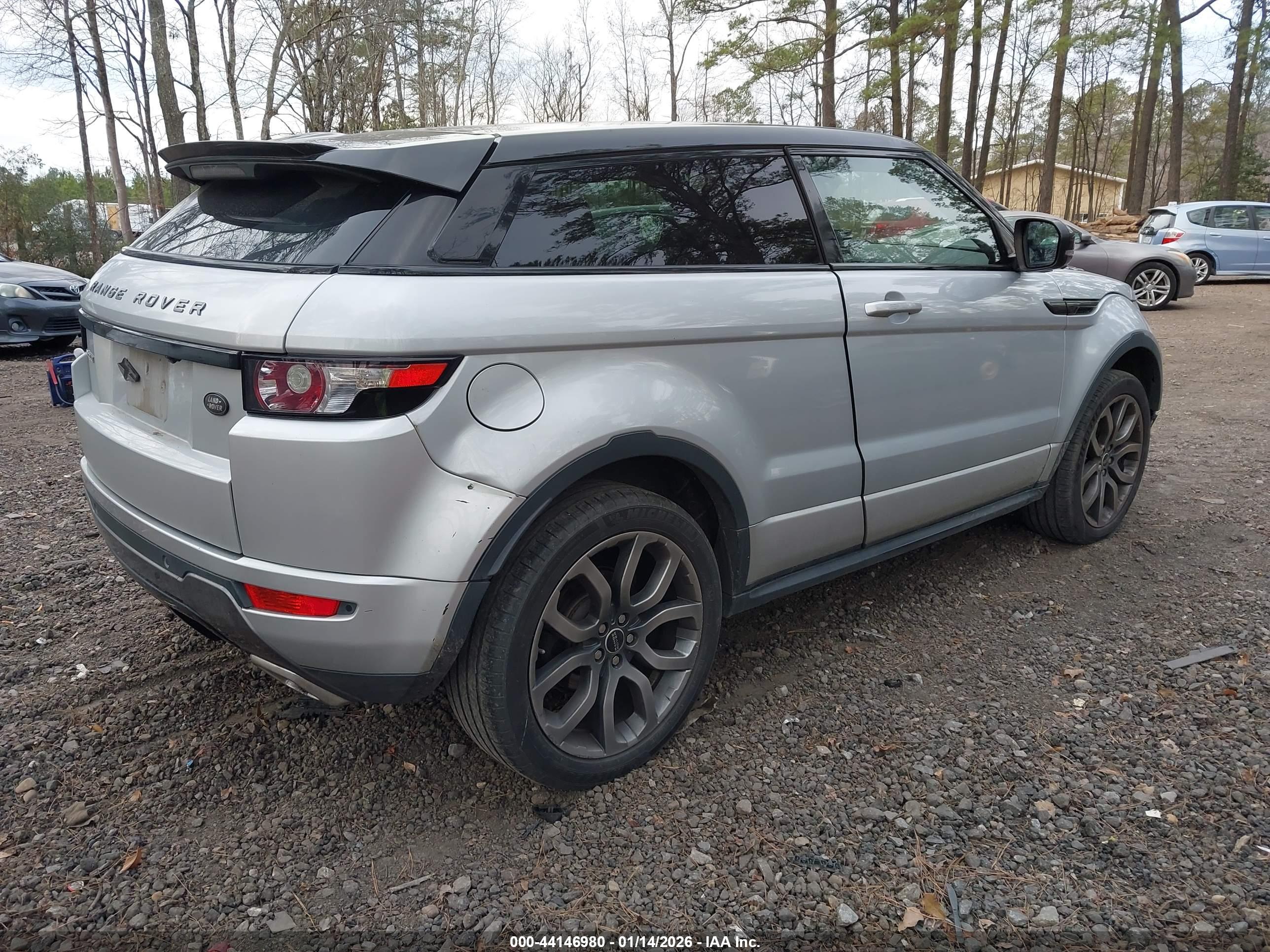 LAND ROVER image 4