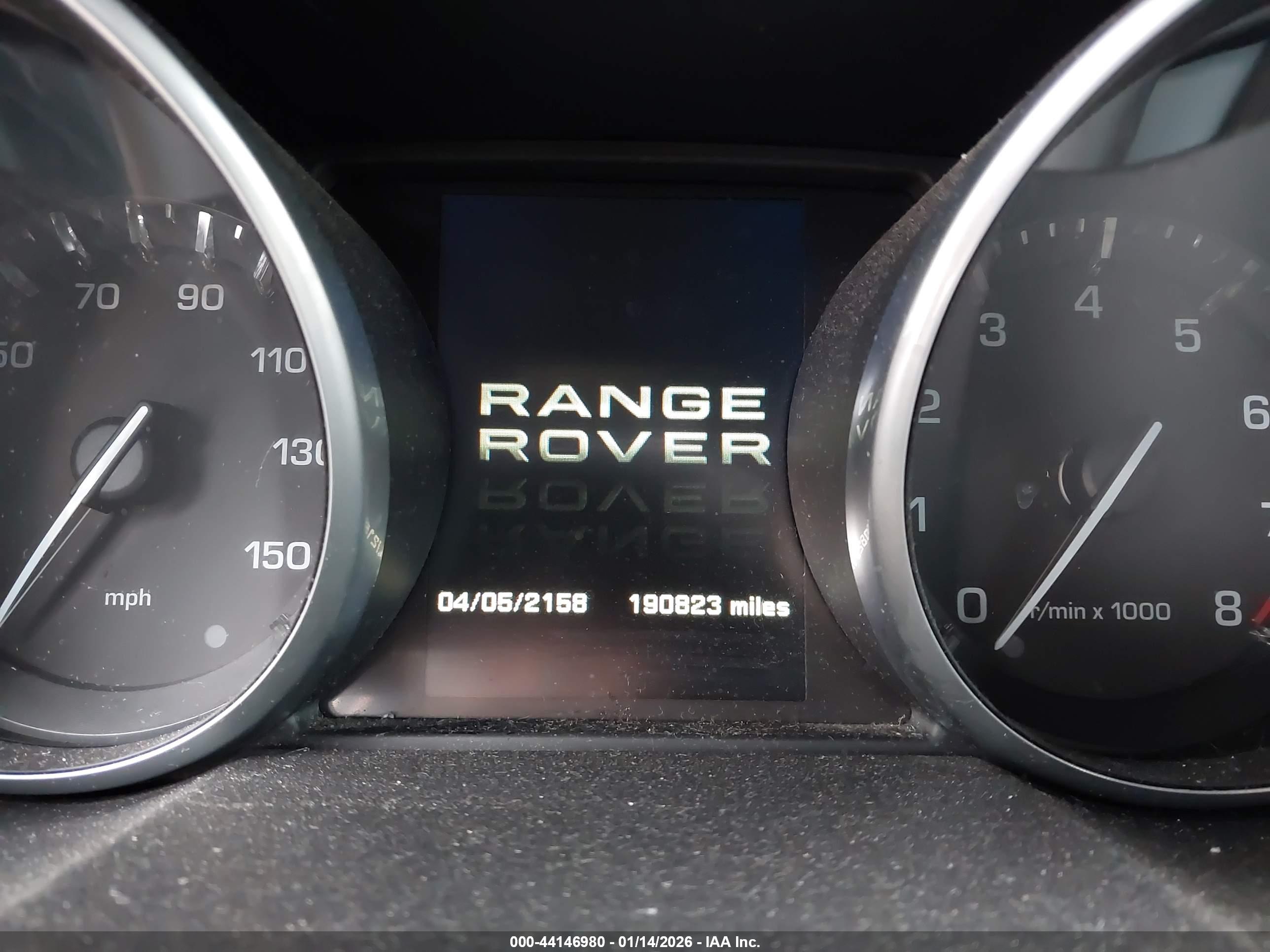 LAND ROVER image 7