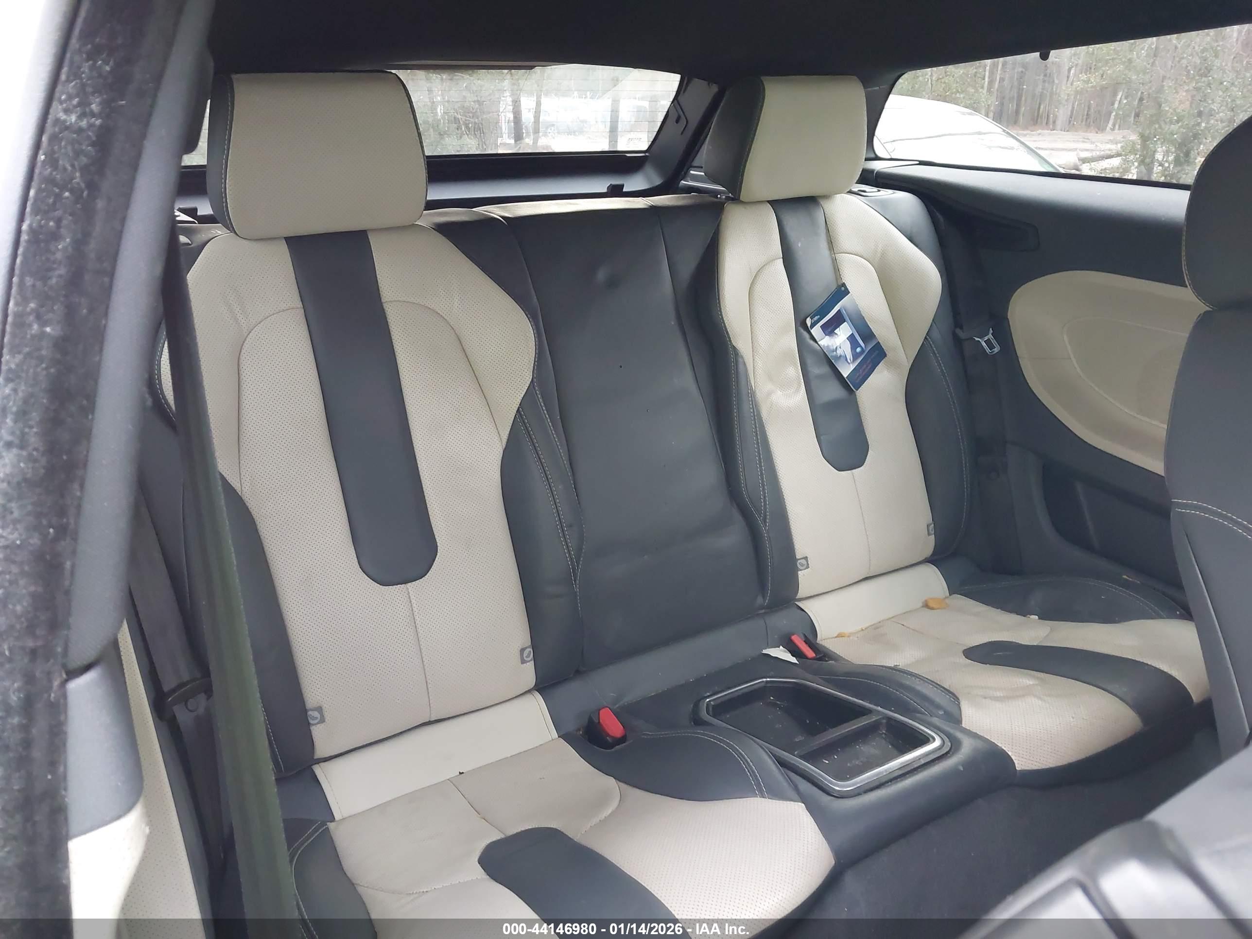 LAND ROVER image 8