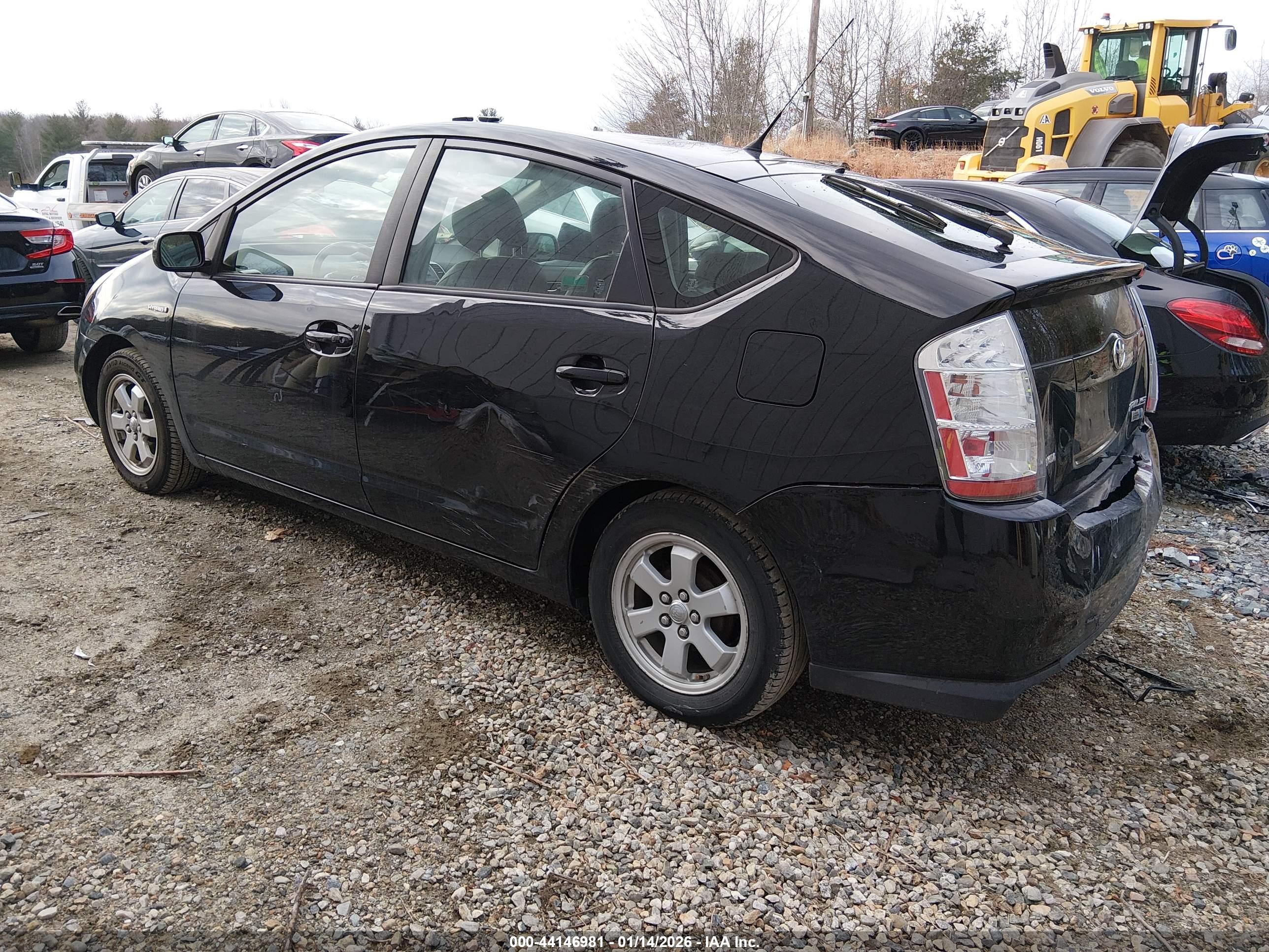 TOYOTA PRIUS image 3