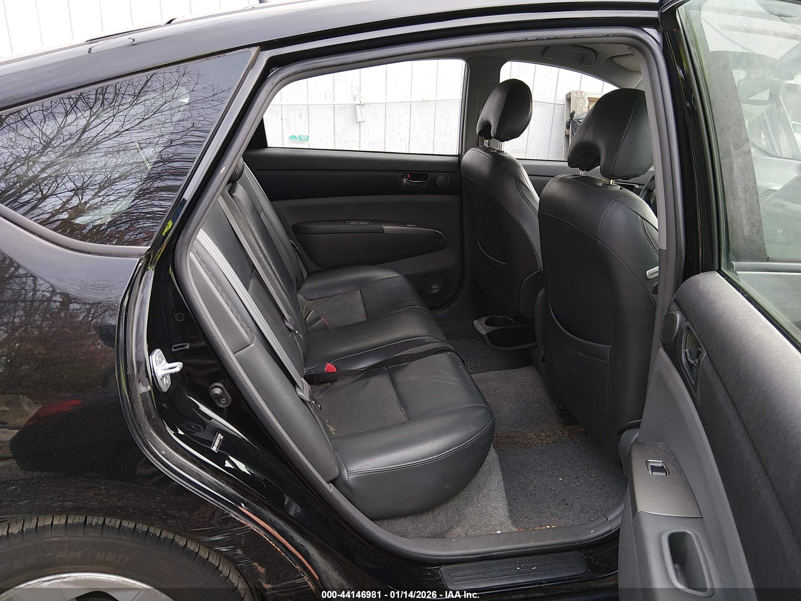 TOYOTA PRIUS image 8
