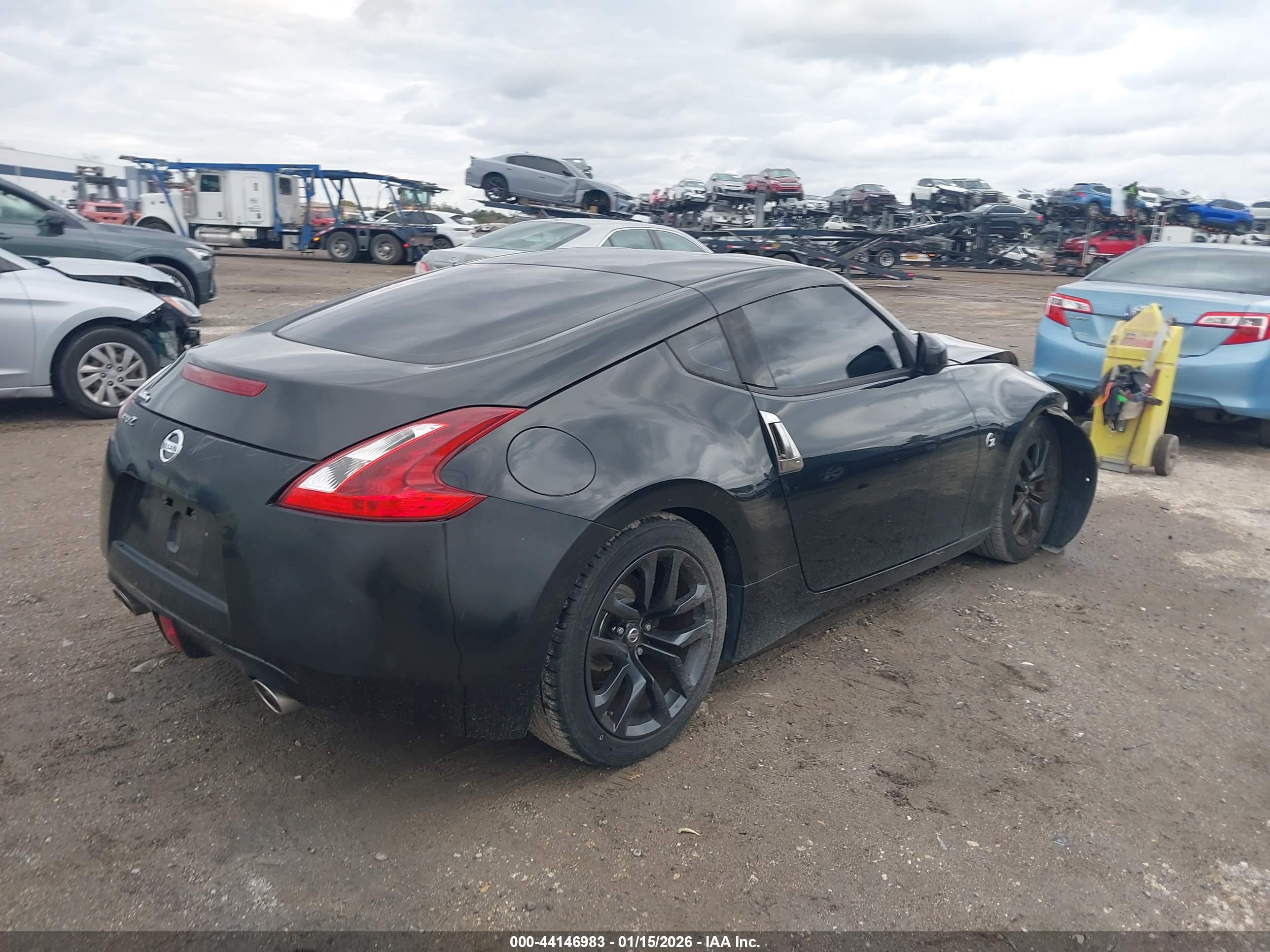 NISSAN 370Z image 4