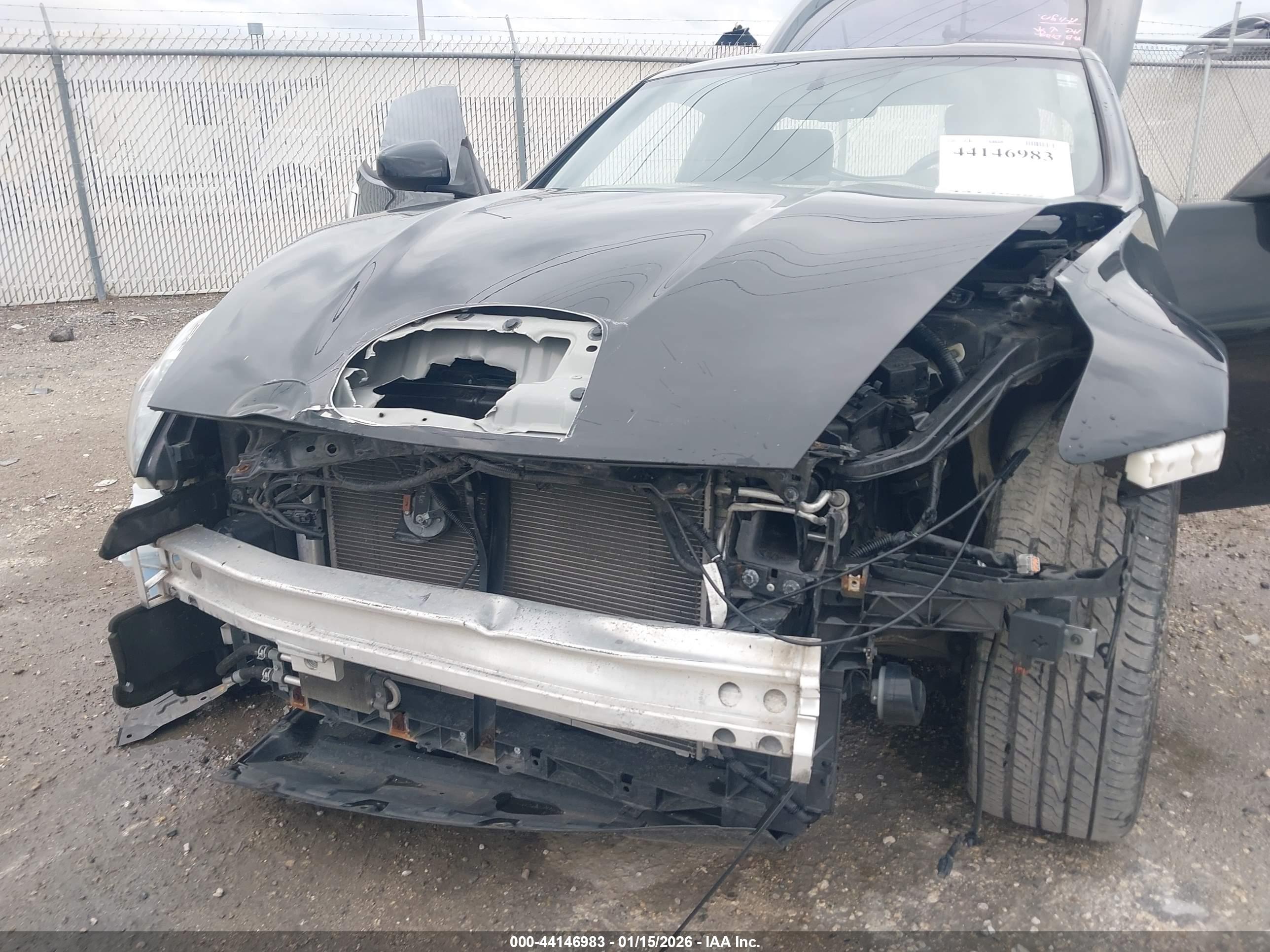 NISSAN 370Z image 6