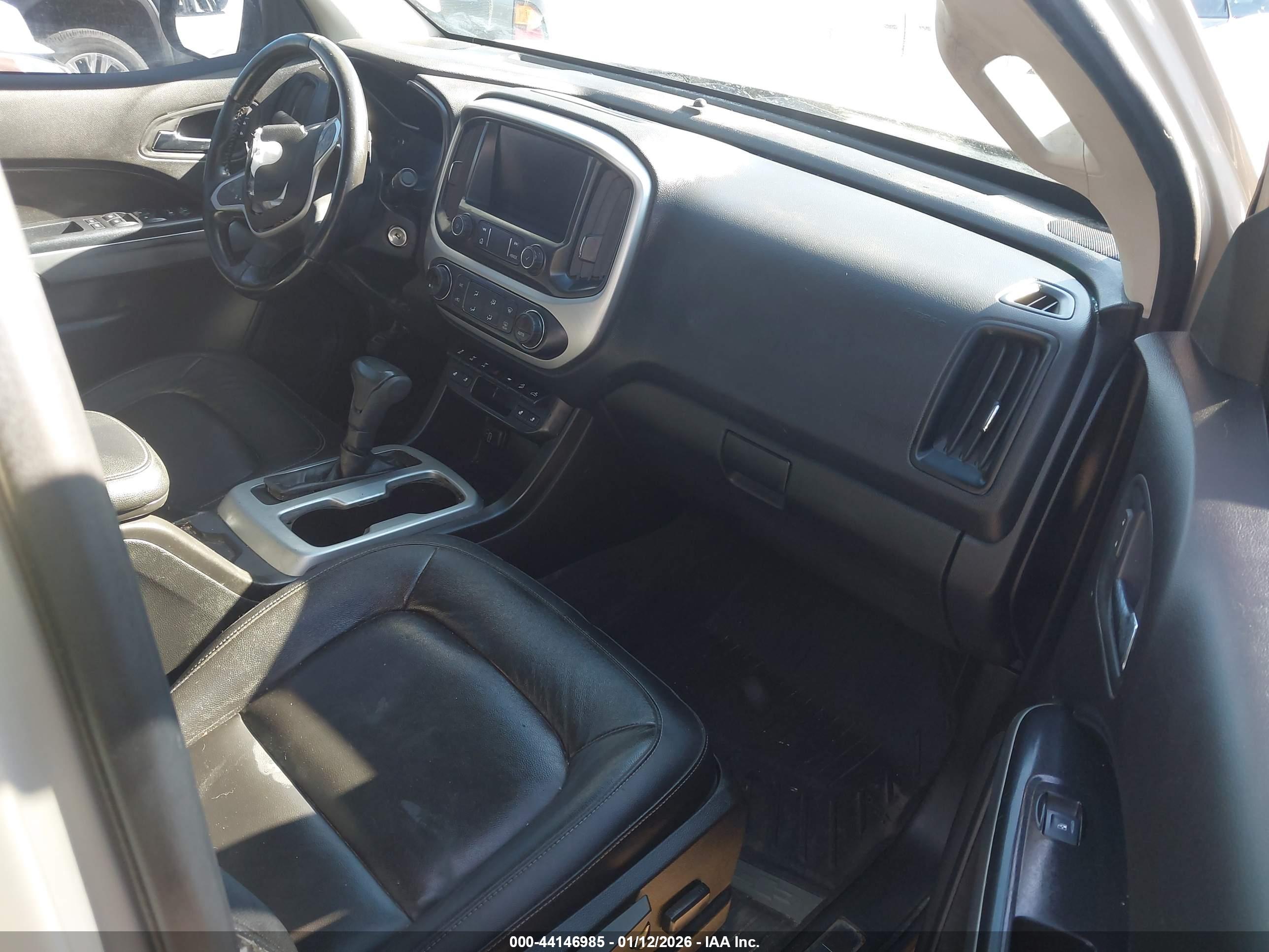 CHEVROLET COLORADO image 5