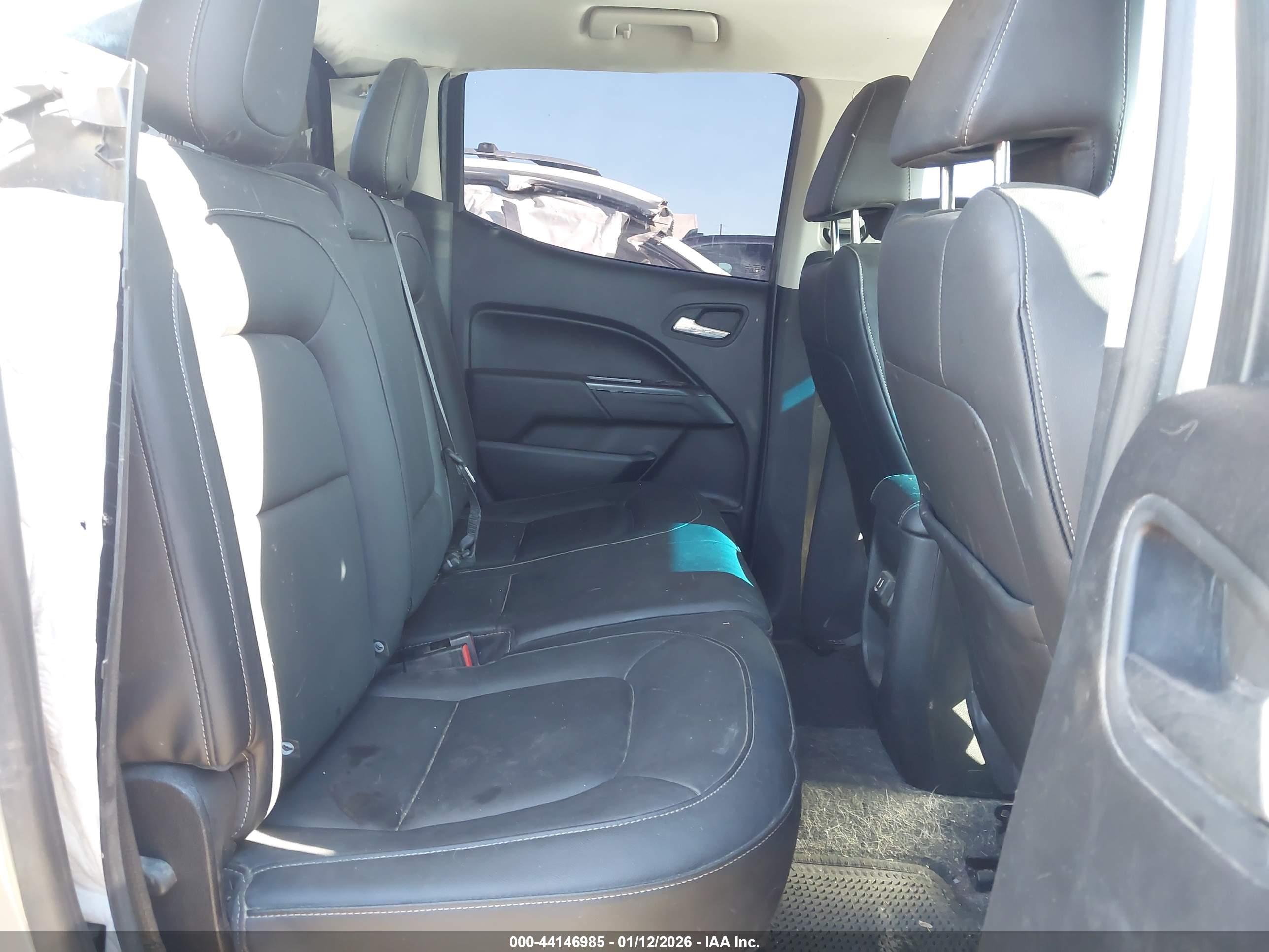CHEVROLET COLORADO image 8