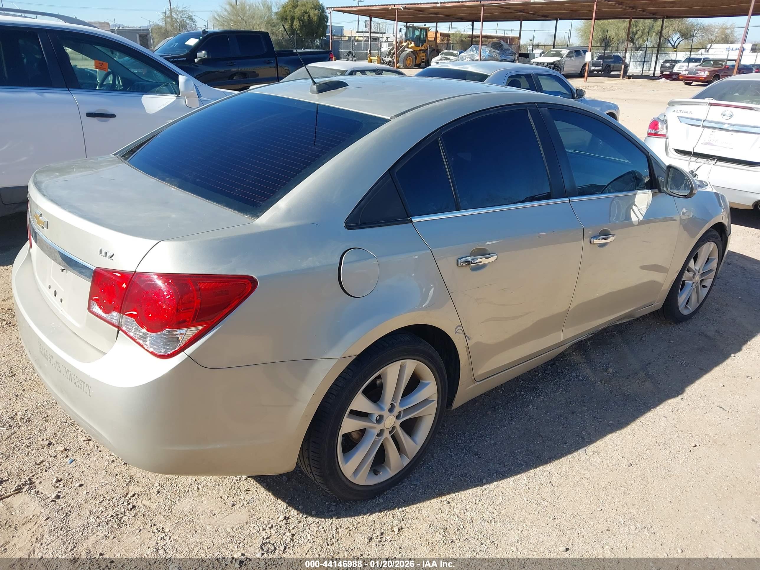 CHEVROLET CRUZE image 4