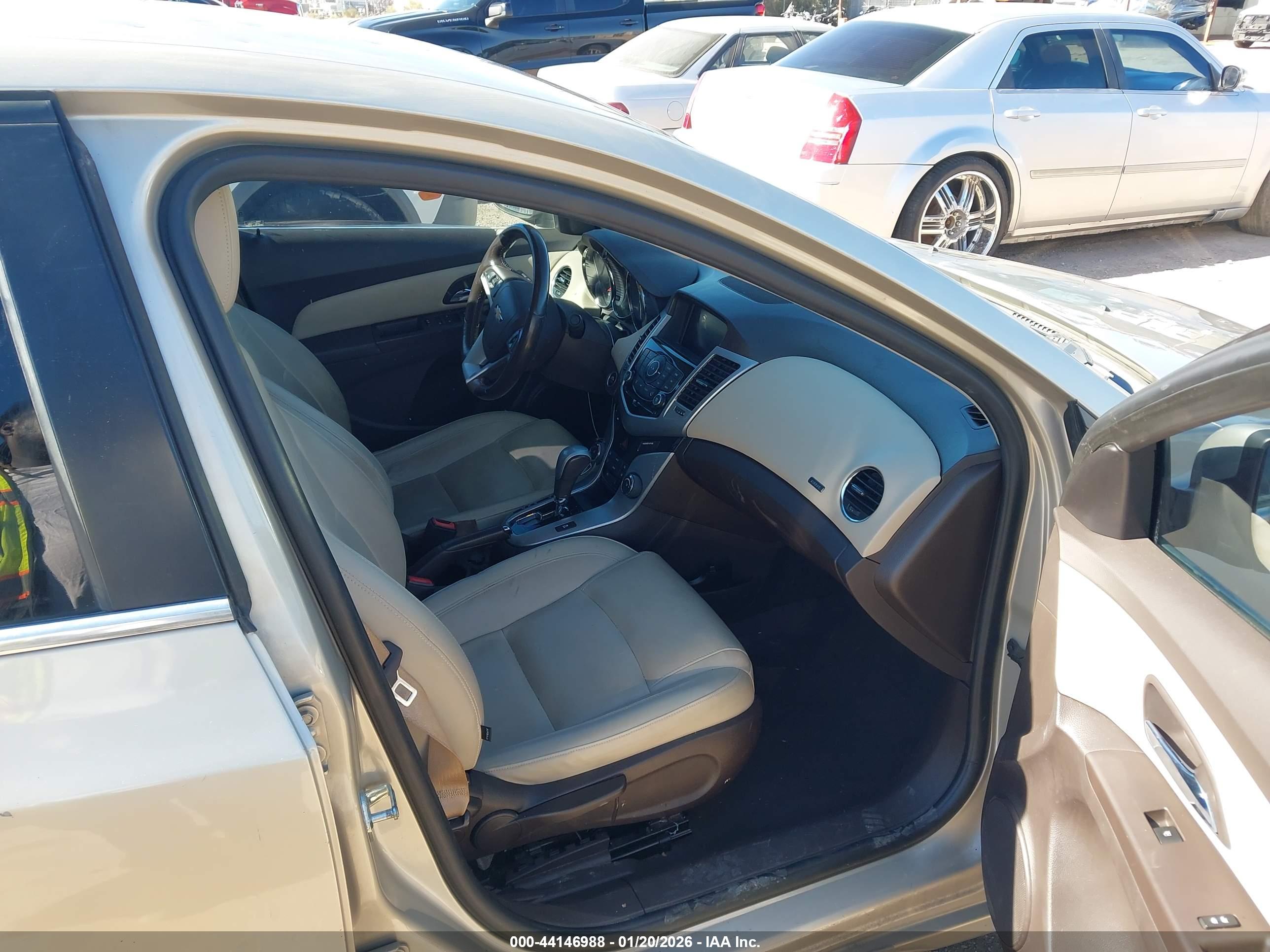 CHEVROLET CRUZE image 5
