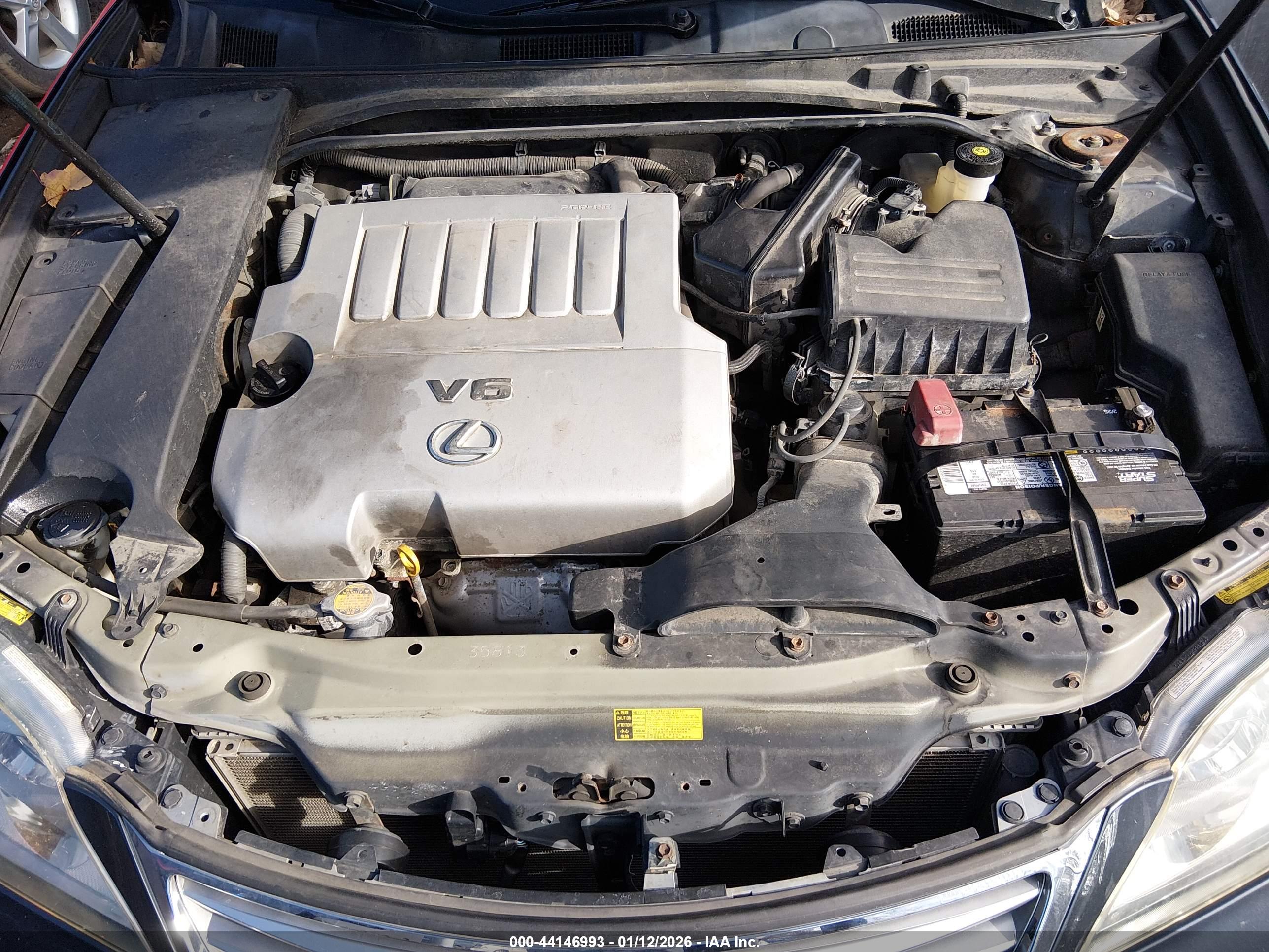 LEXUS ES image 10