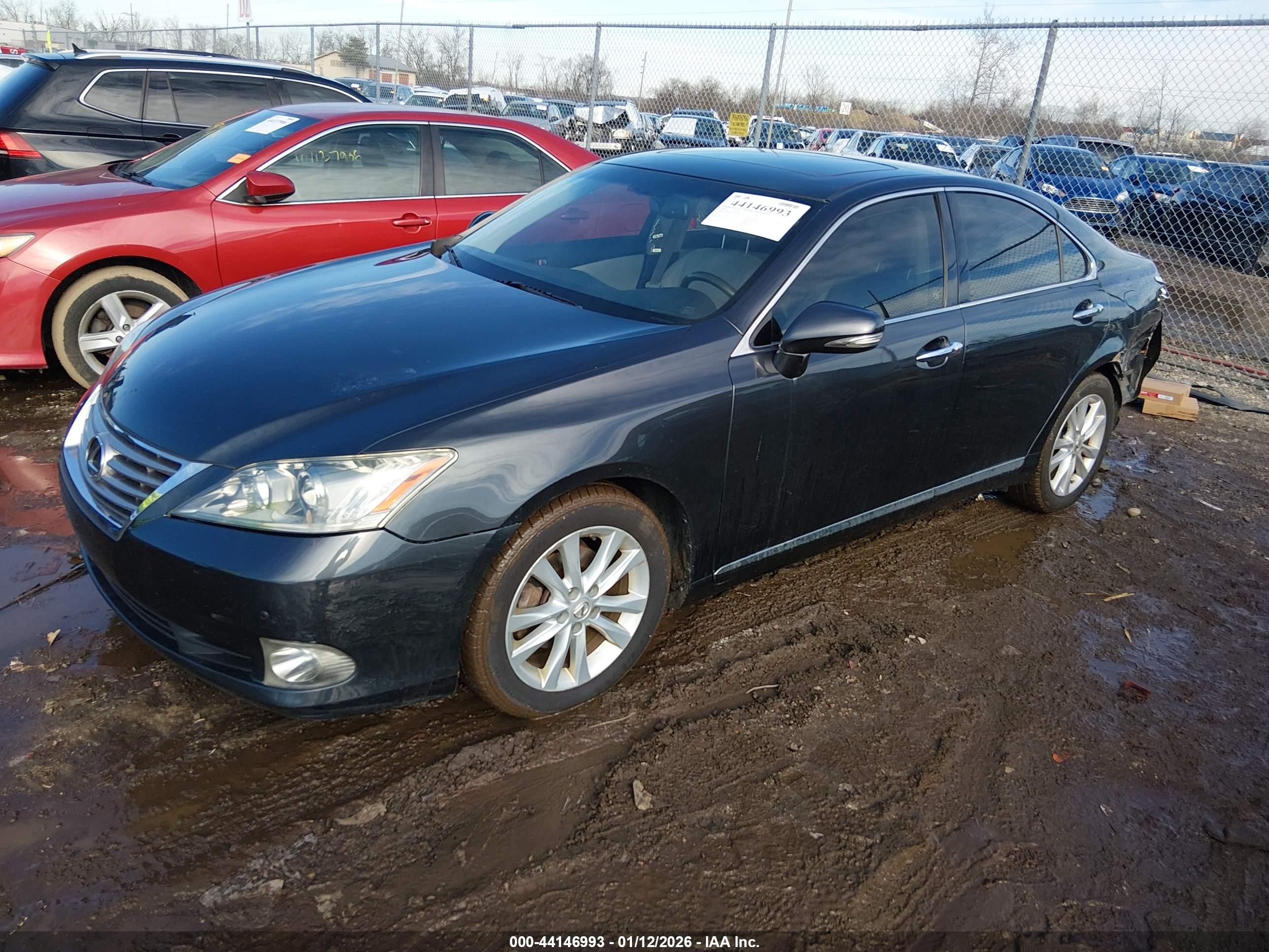LEXUS ES image 2