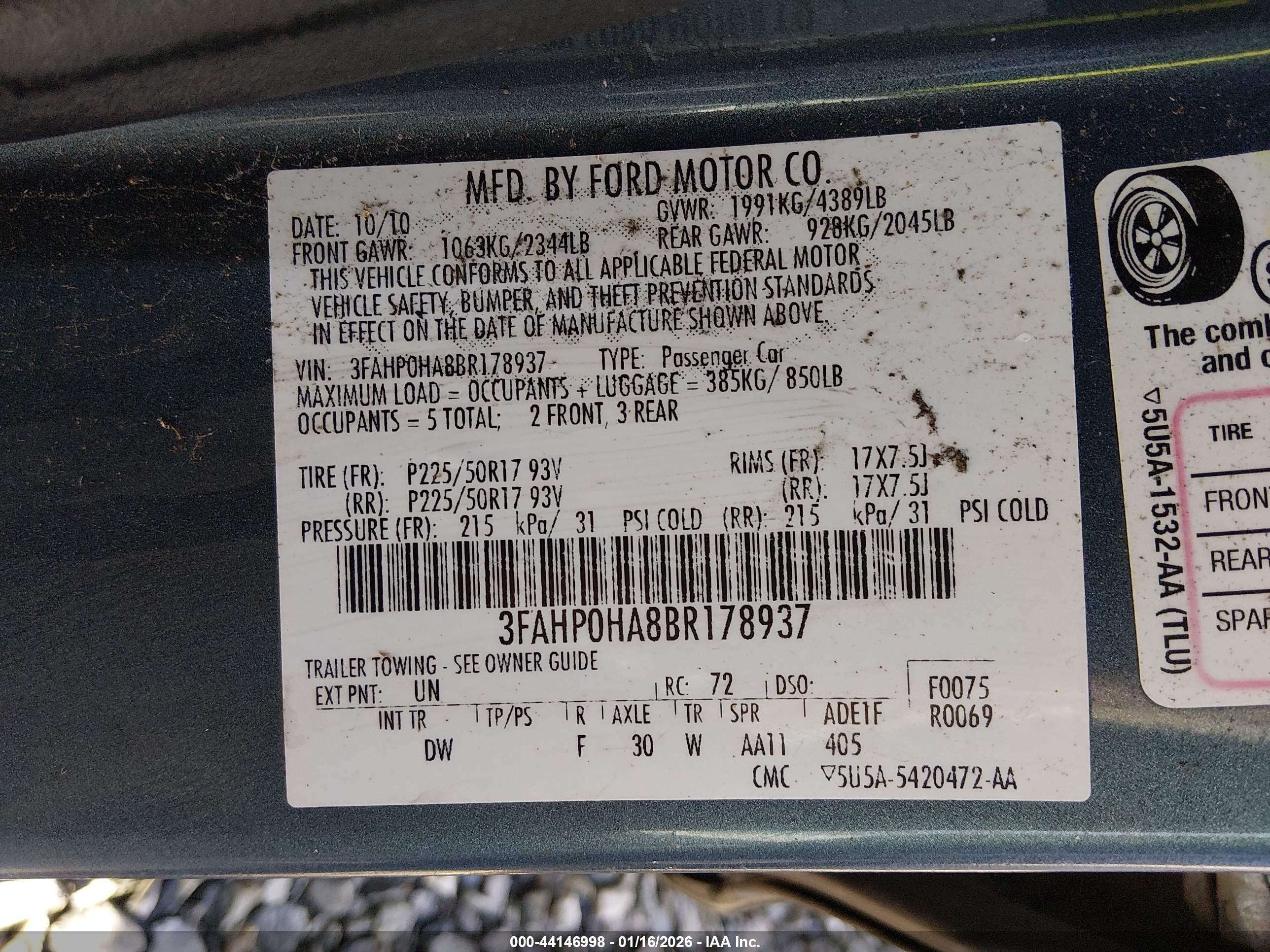 FORD FUSION image 9