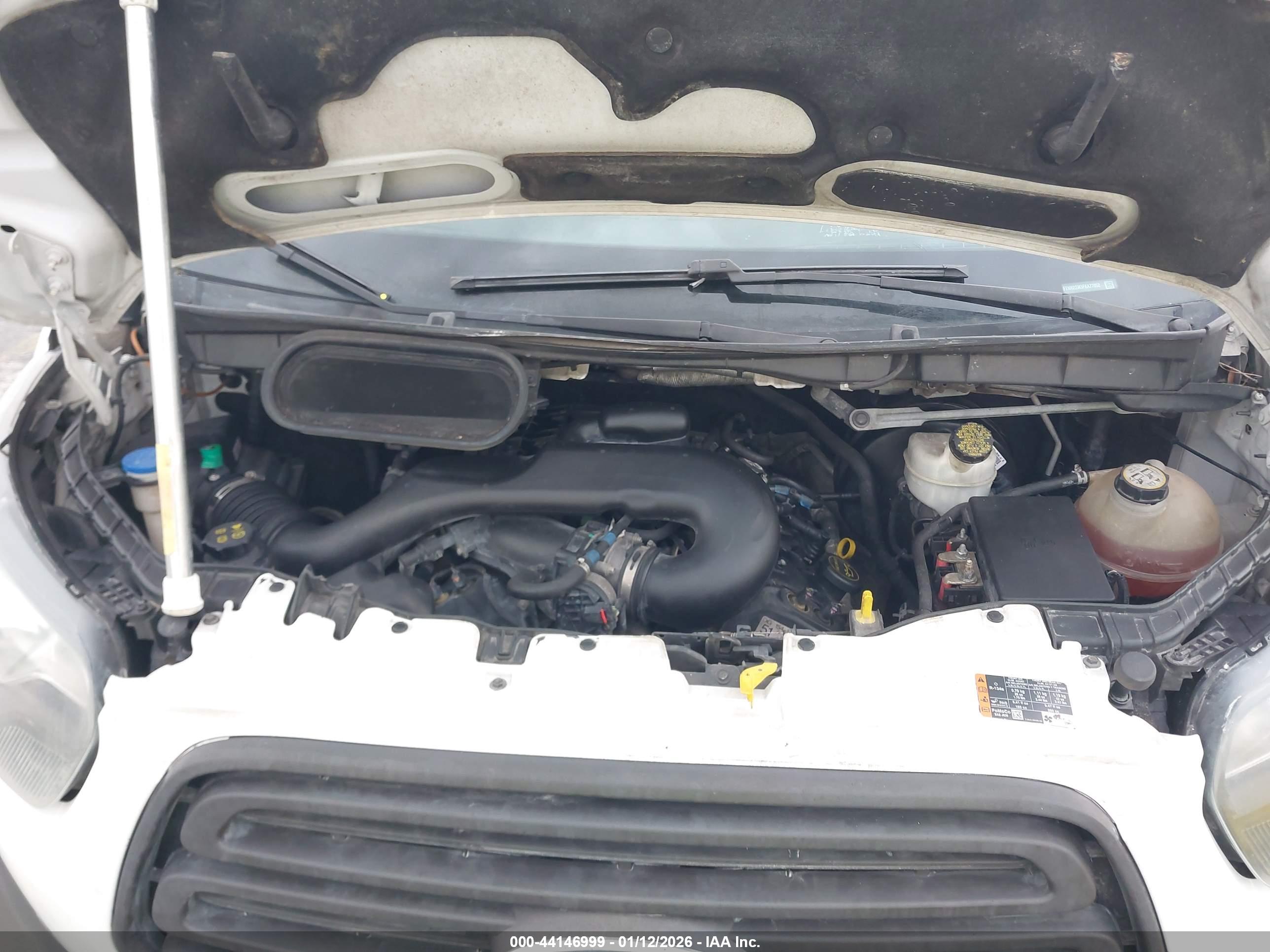 FORD TRANSIT-250 image 10