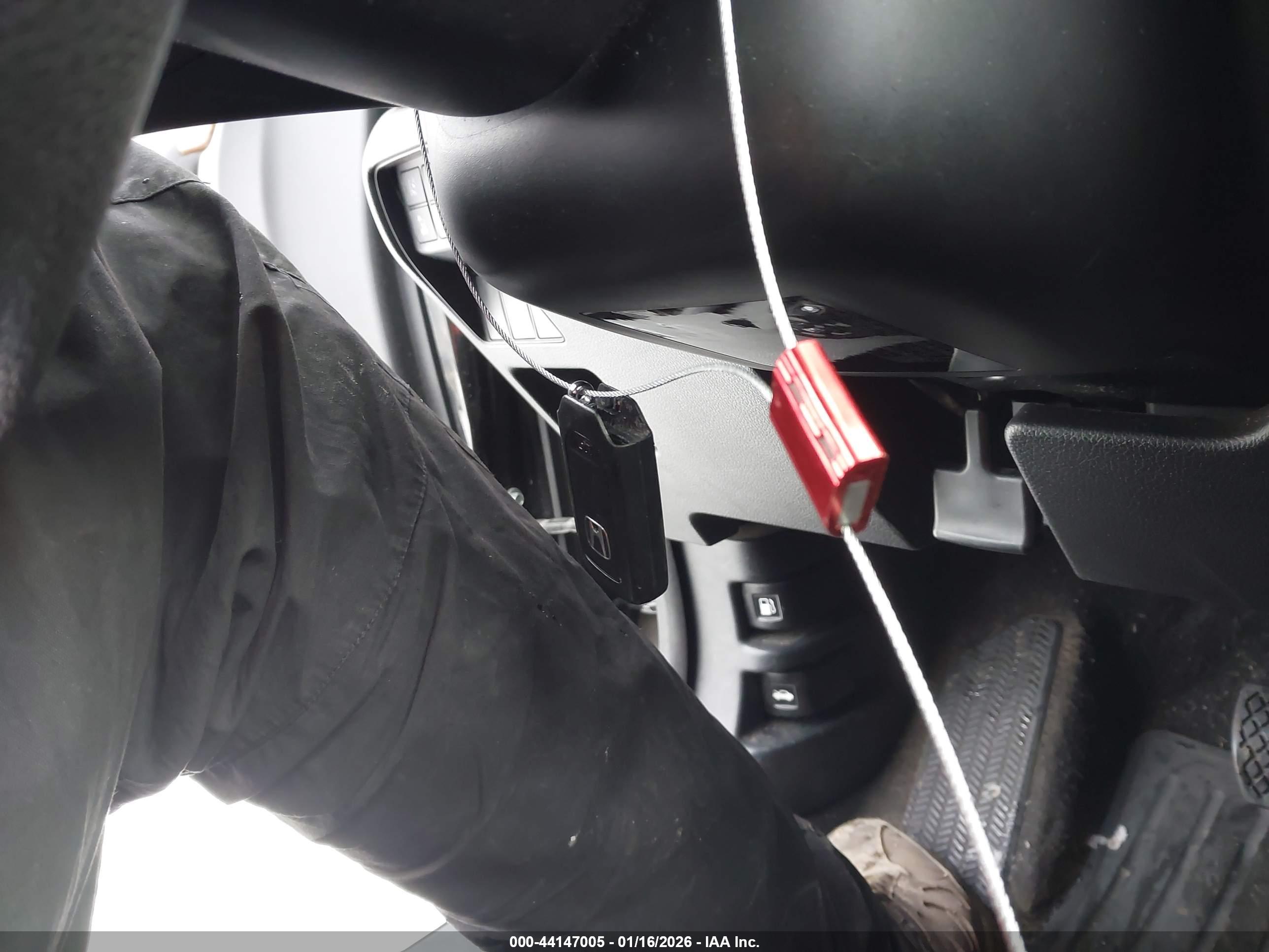 HONDA CR-V image 11