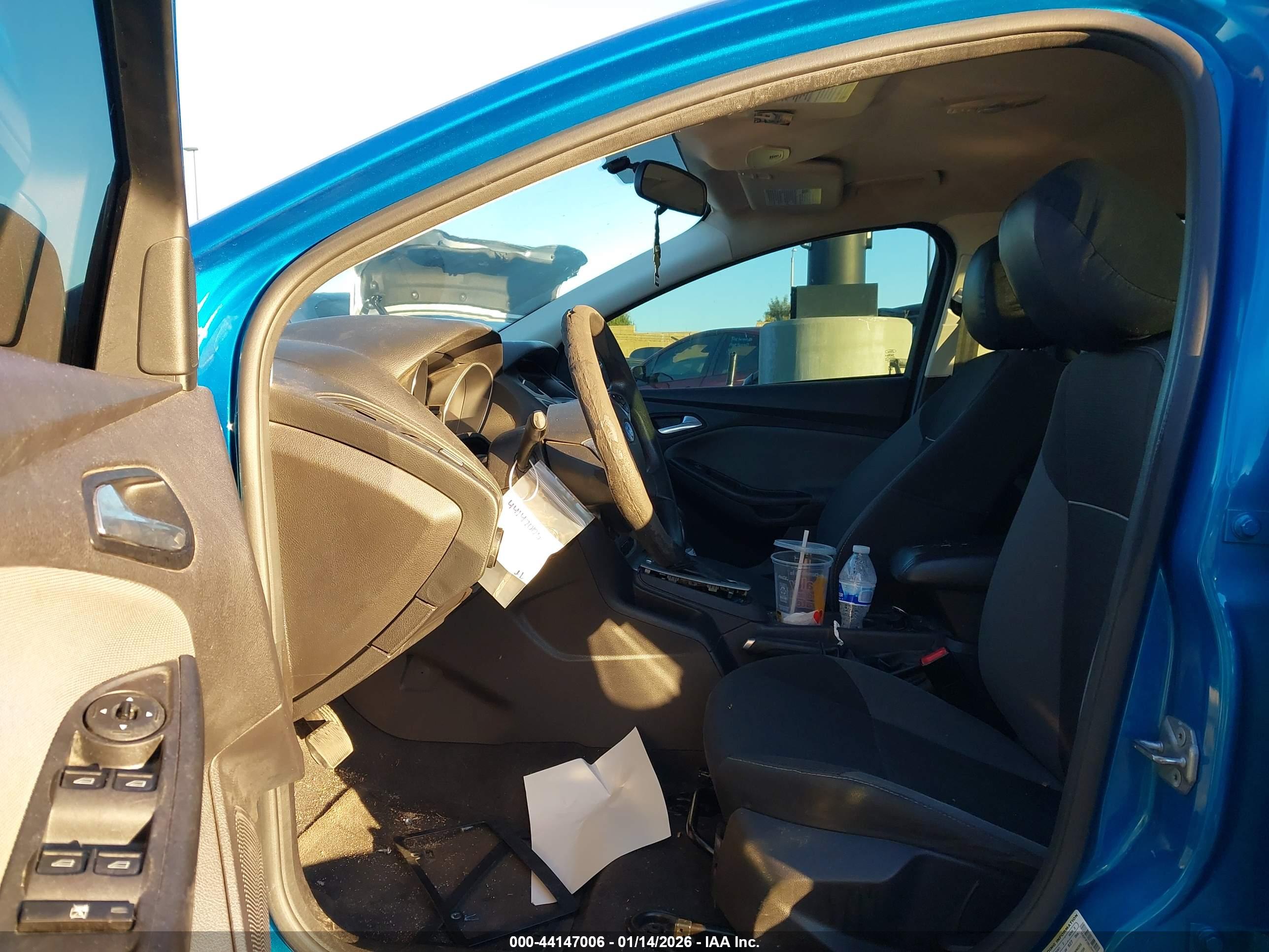 FORD FOCUS image 5