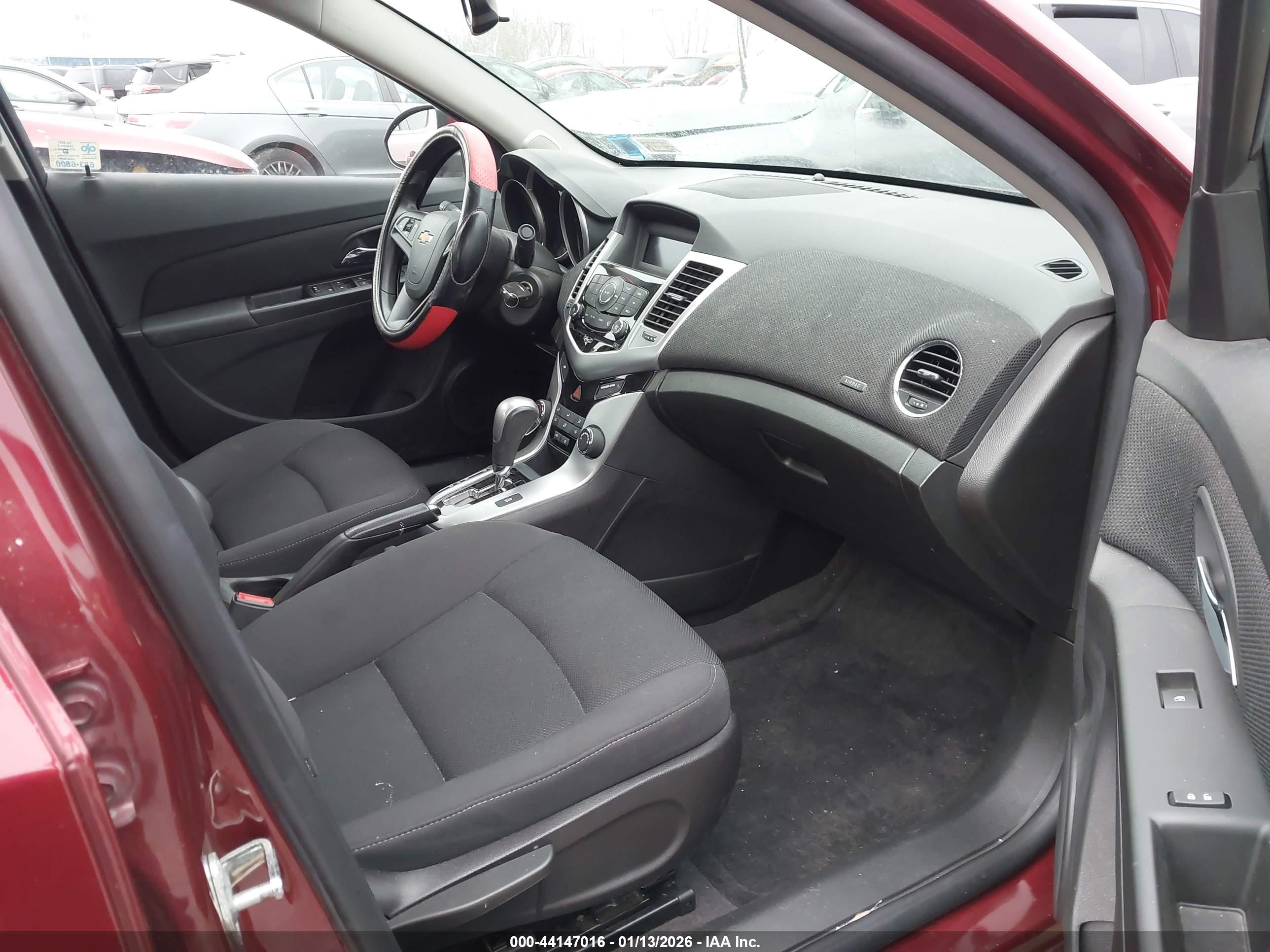 CHEVROLET CRUZE image 5